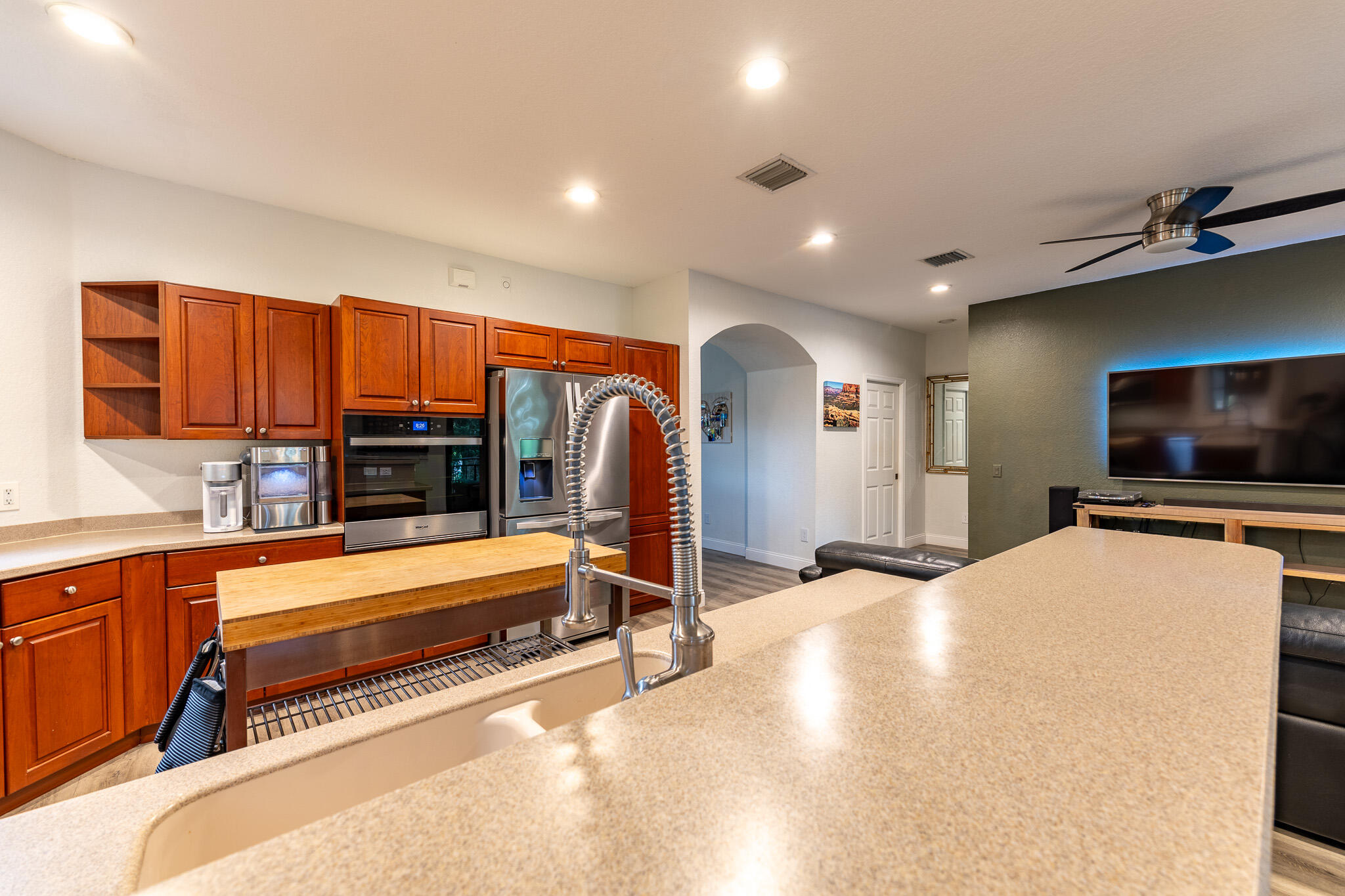 MARIPOSA POINTE AT WESTON TOWN - Residential