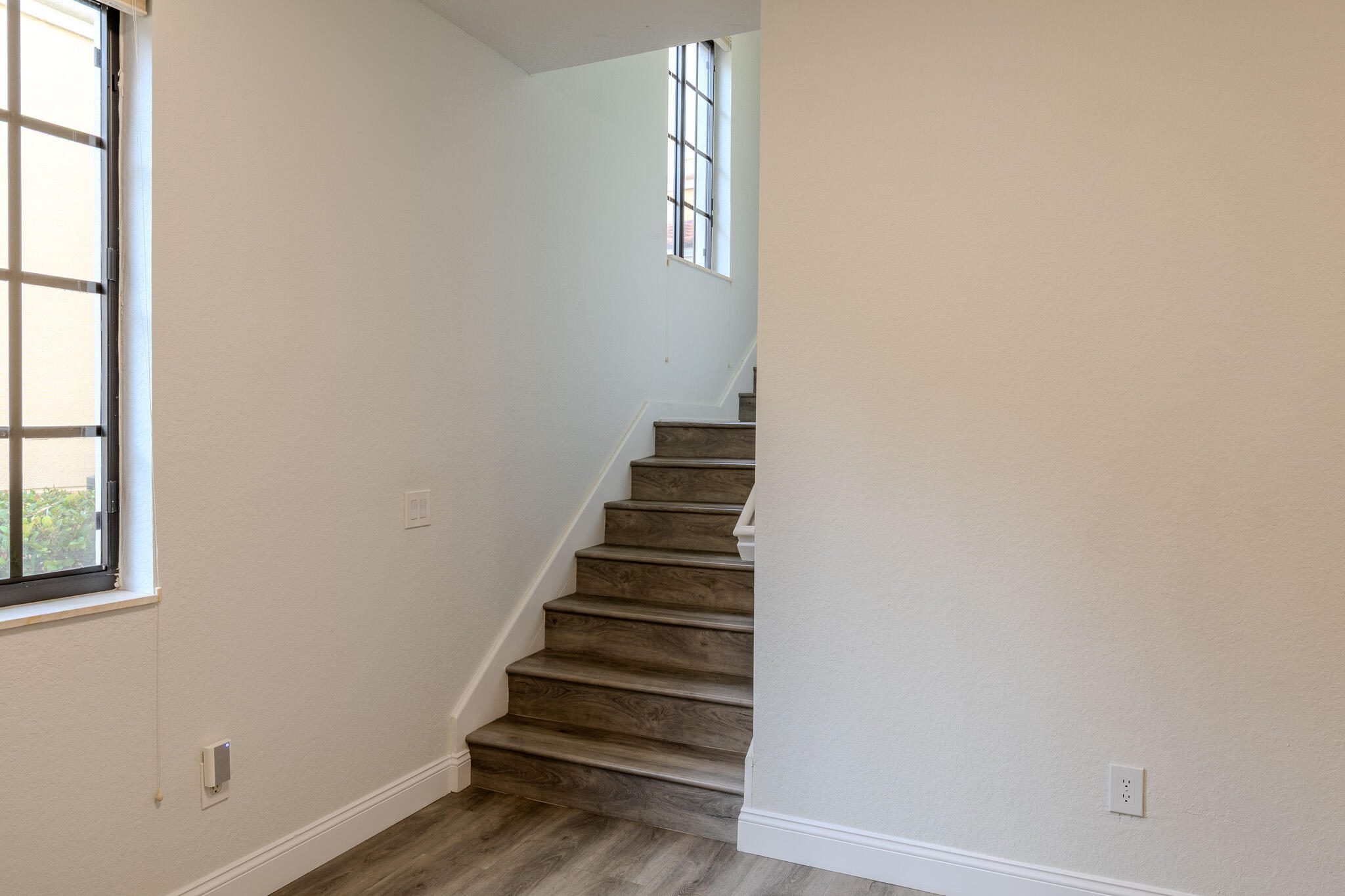 MARIPOSA POINTE AT WESTON TOWN - Residential