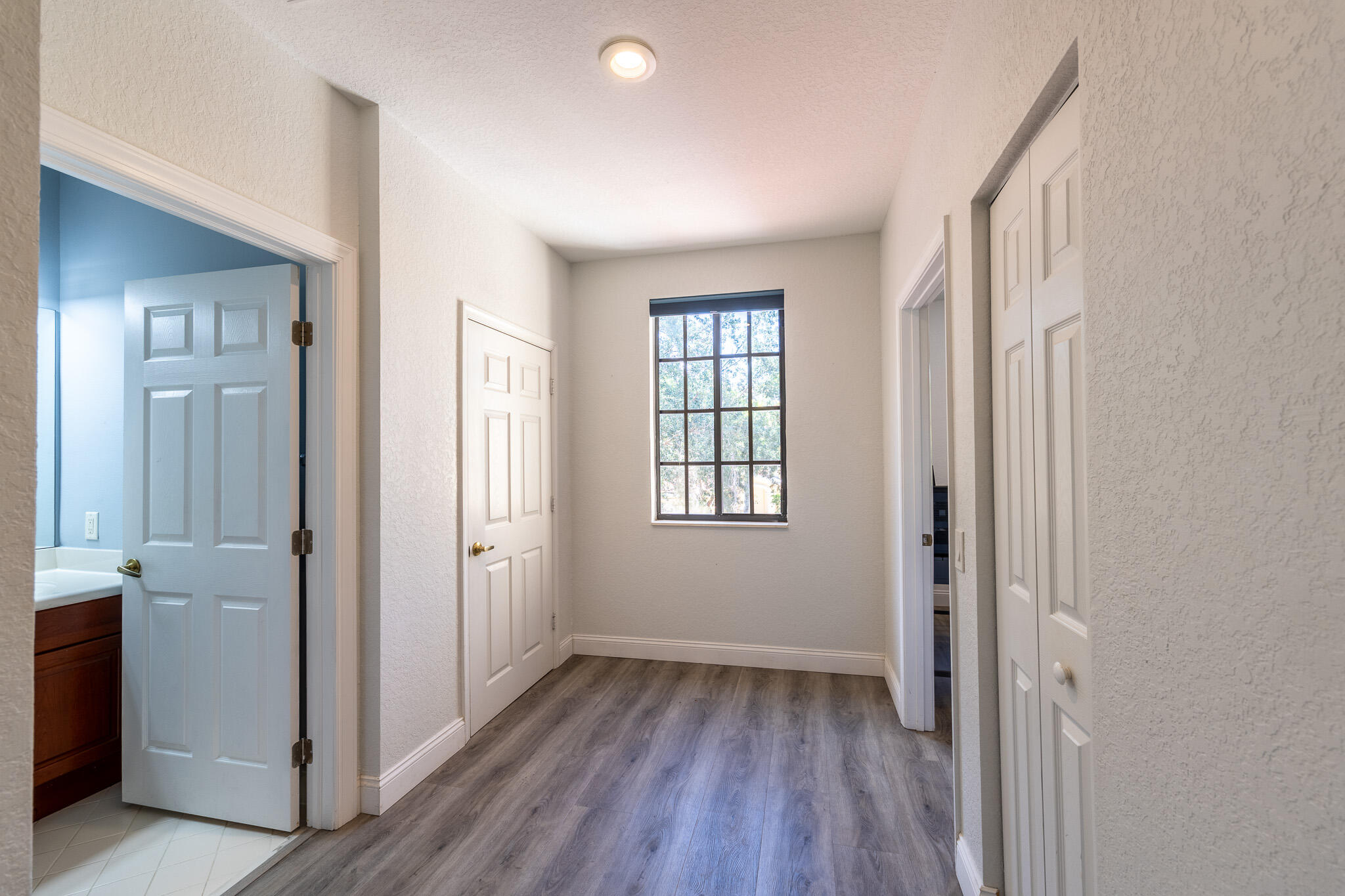 MARIPOSA POINTE AT WESTON TOWN - Residential