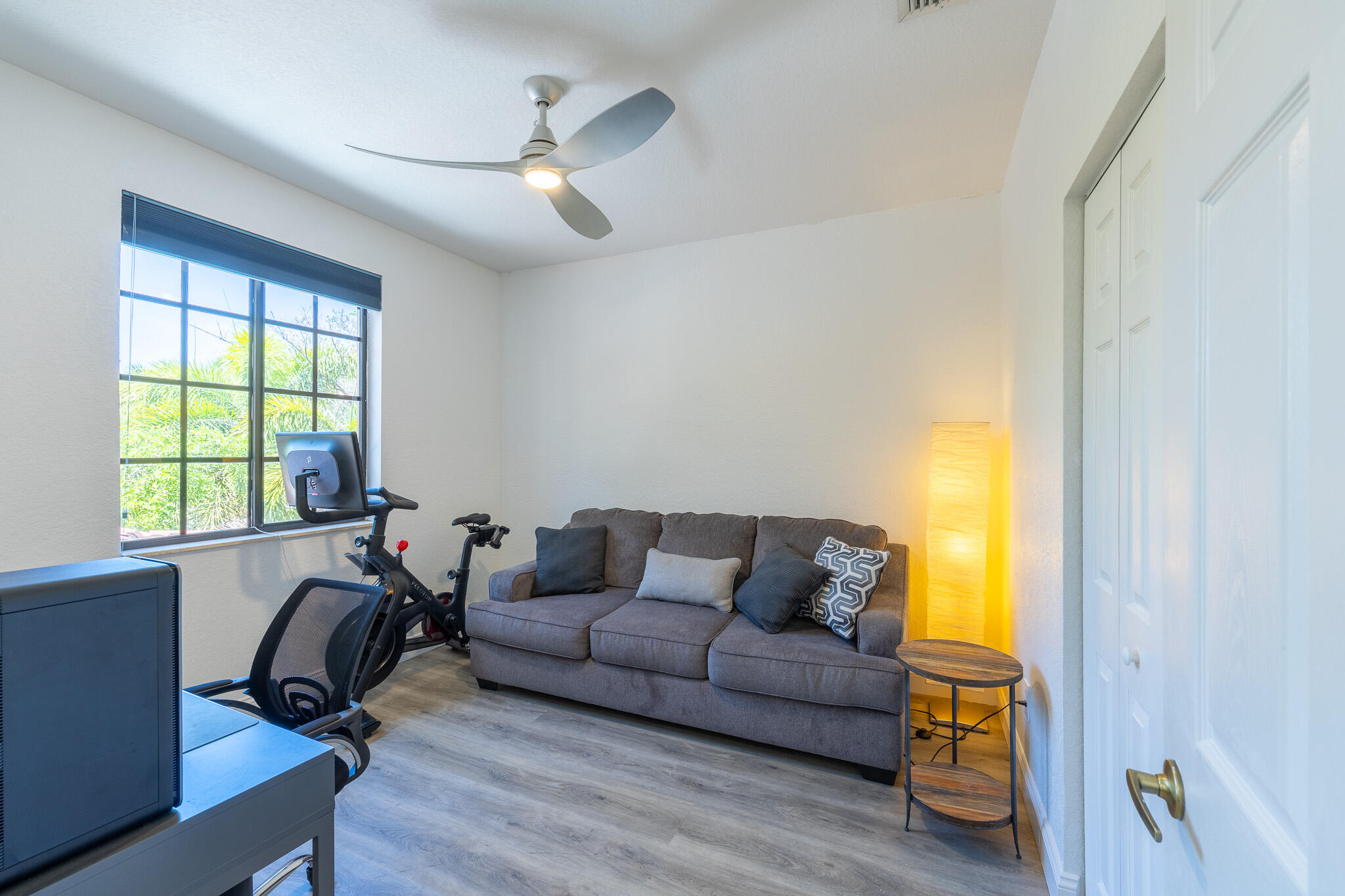 MARIPOSA POINTE AT WESTON TOWN - Residential