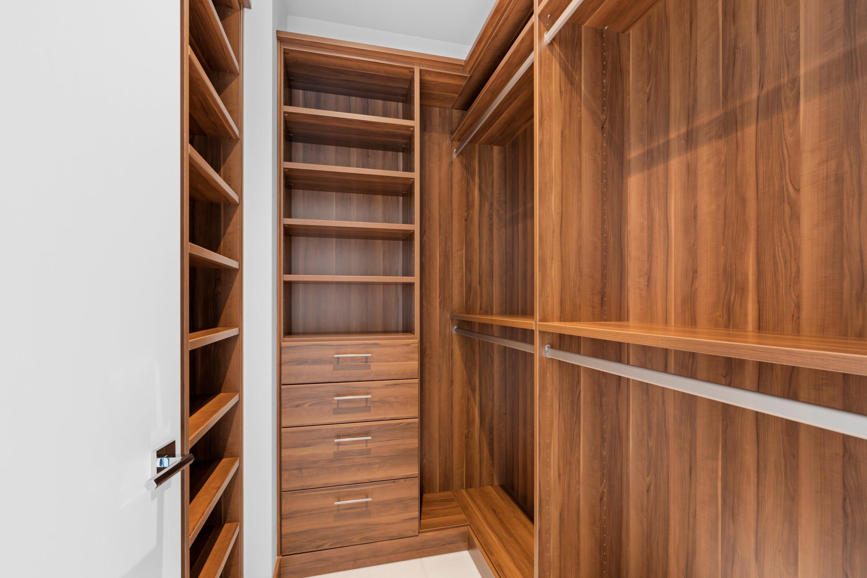 BRISTOL CONDO - Residential