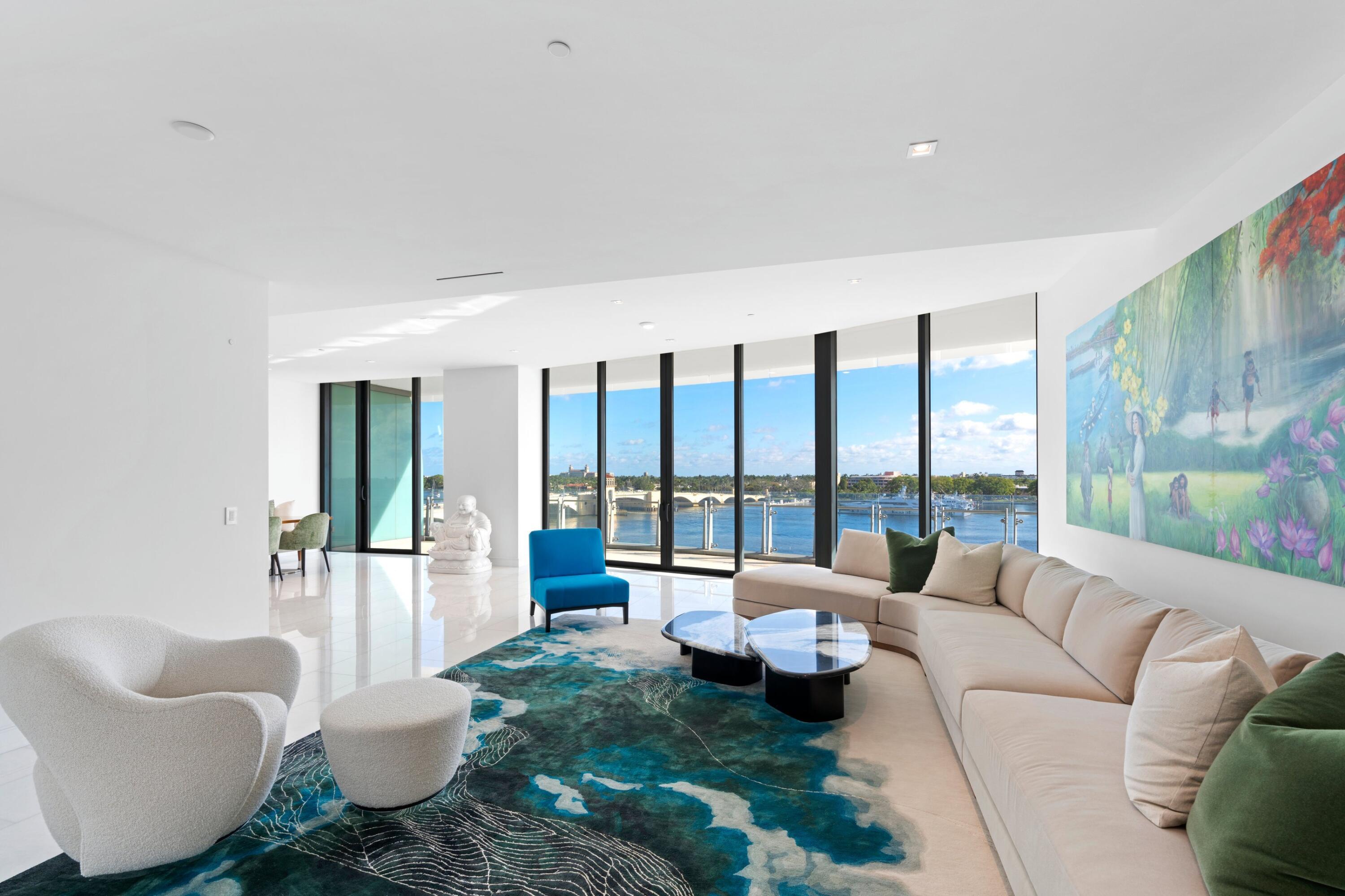 BRISTOL CONDO - Residential