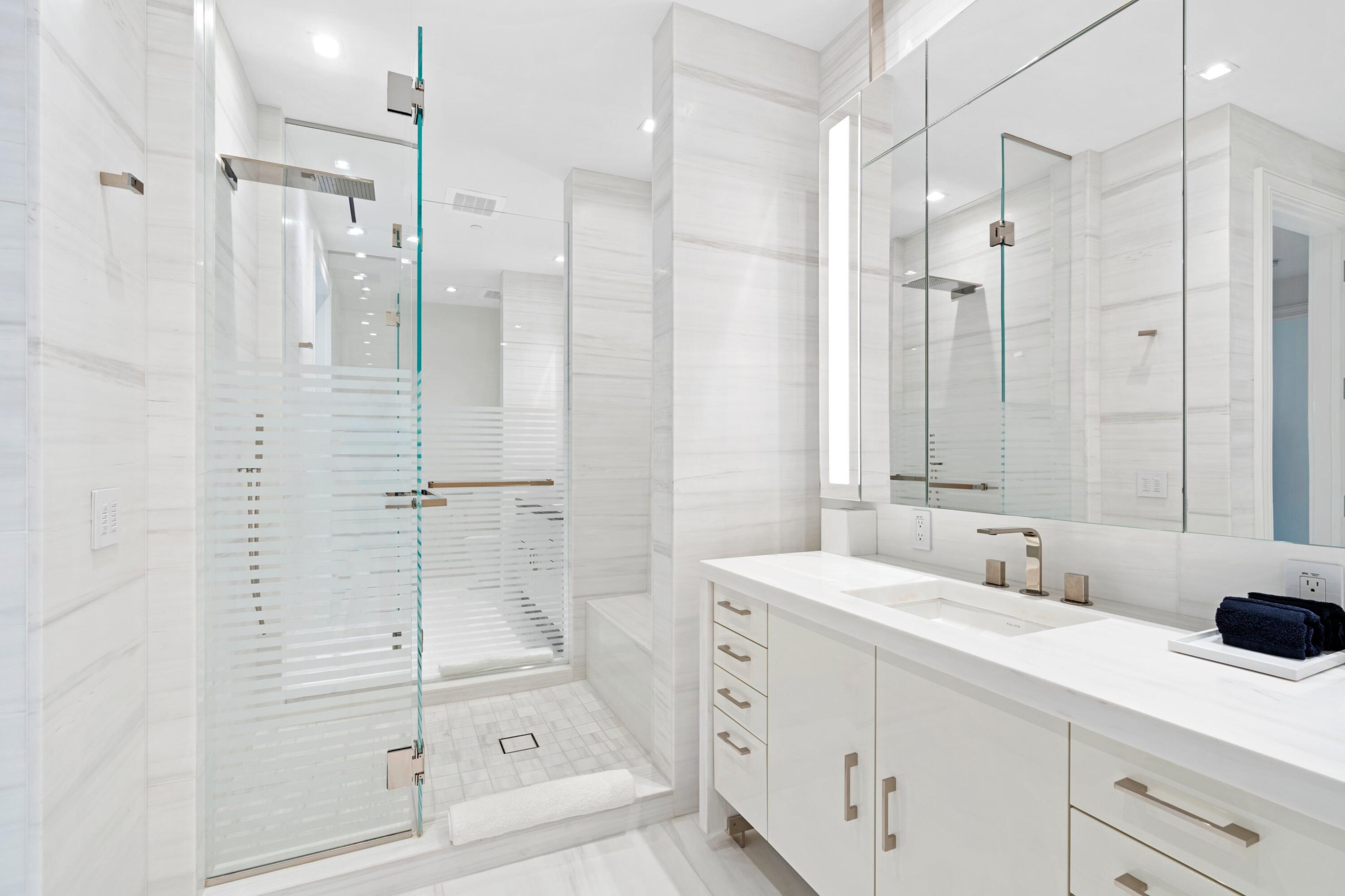 BRISTOL CONDO - Residential