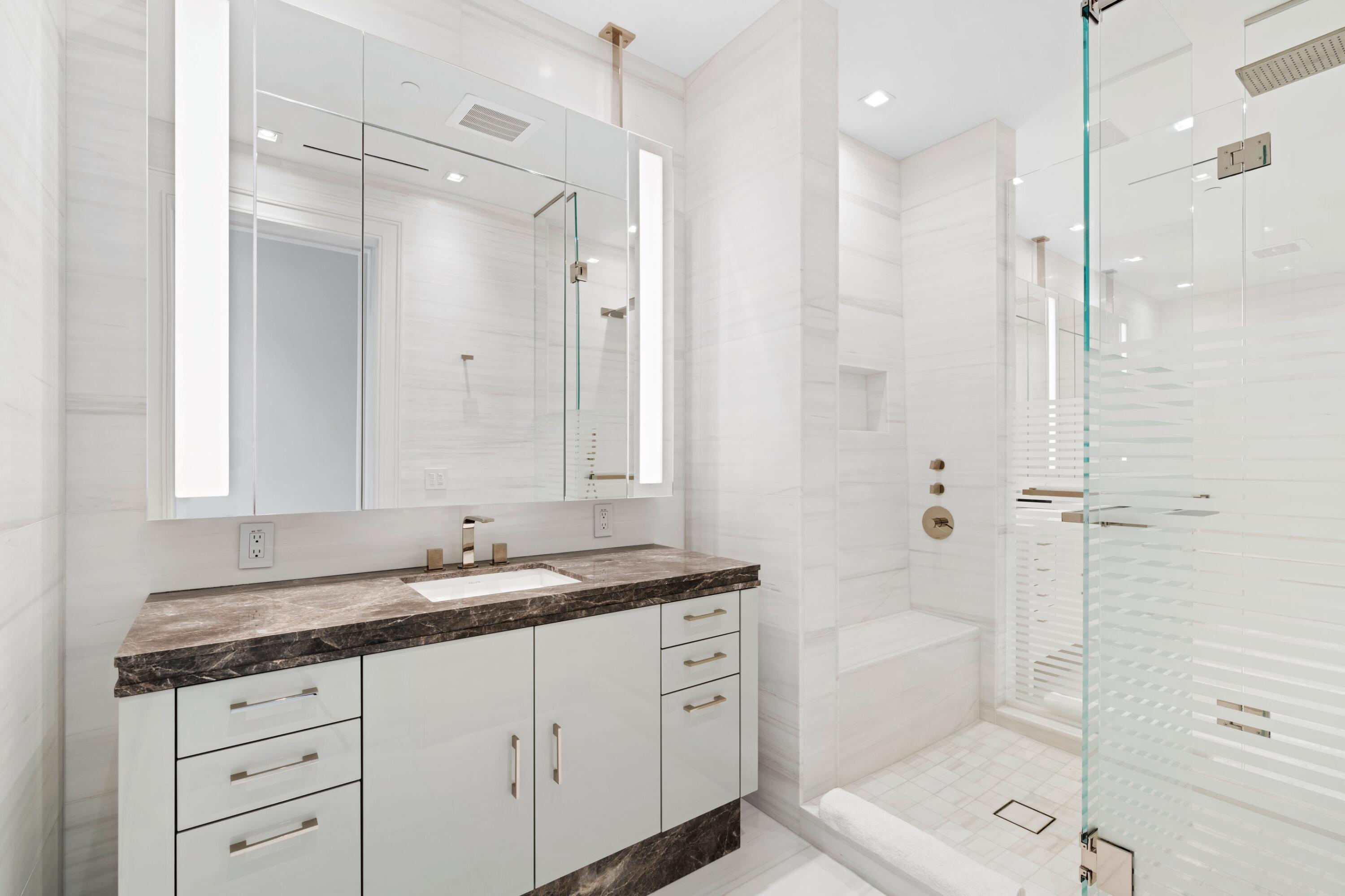 BRISTOL CONDO - Residential