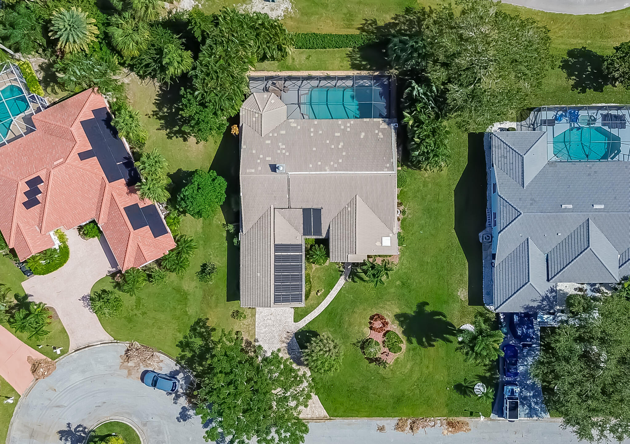 COUNTRY CLUB ESTATES - Residential