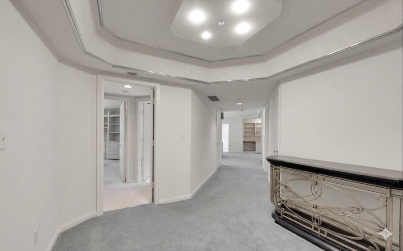 ENCLAVE OF PALM BEACH COND DECL FILED 2-12-85 IN - Residential