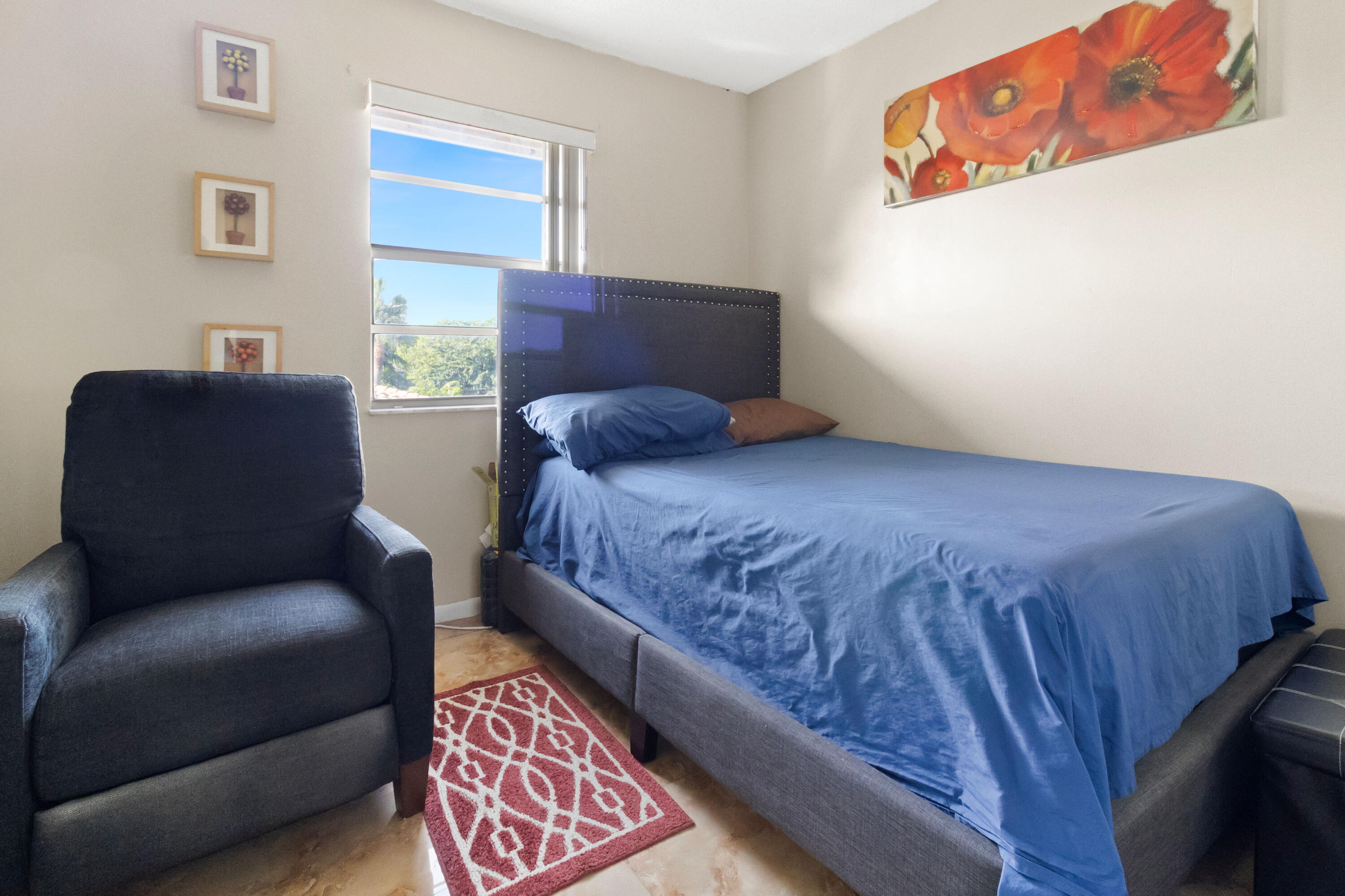 COUNTRY GARDENS CONDO - Residential