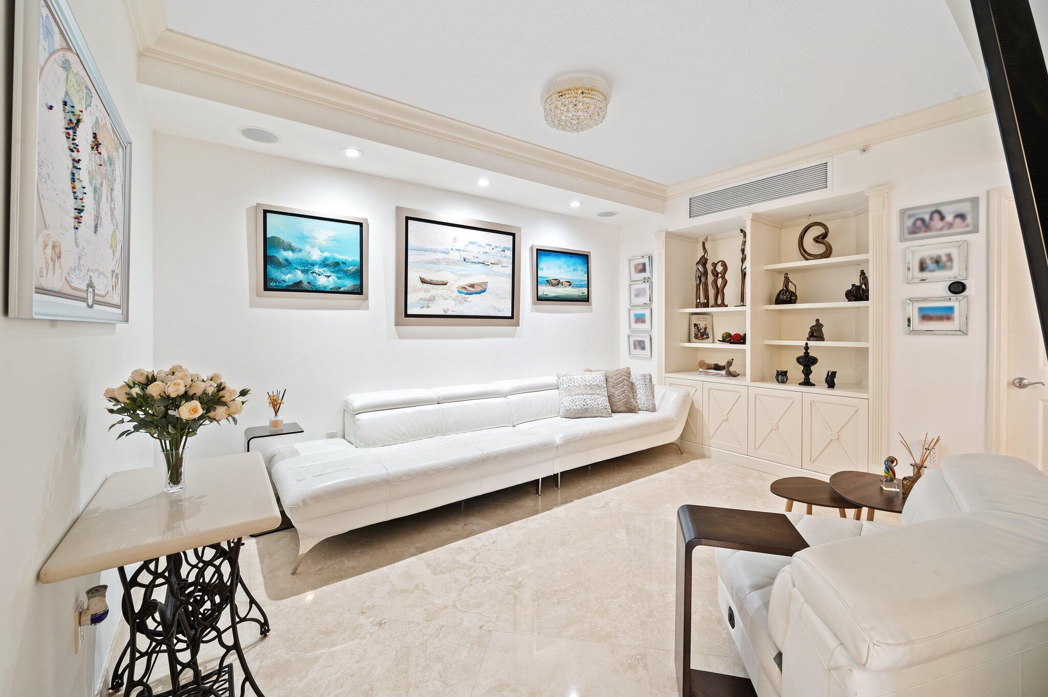 RENAISSANCE ON THE OCEAN - Residential