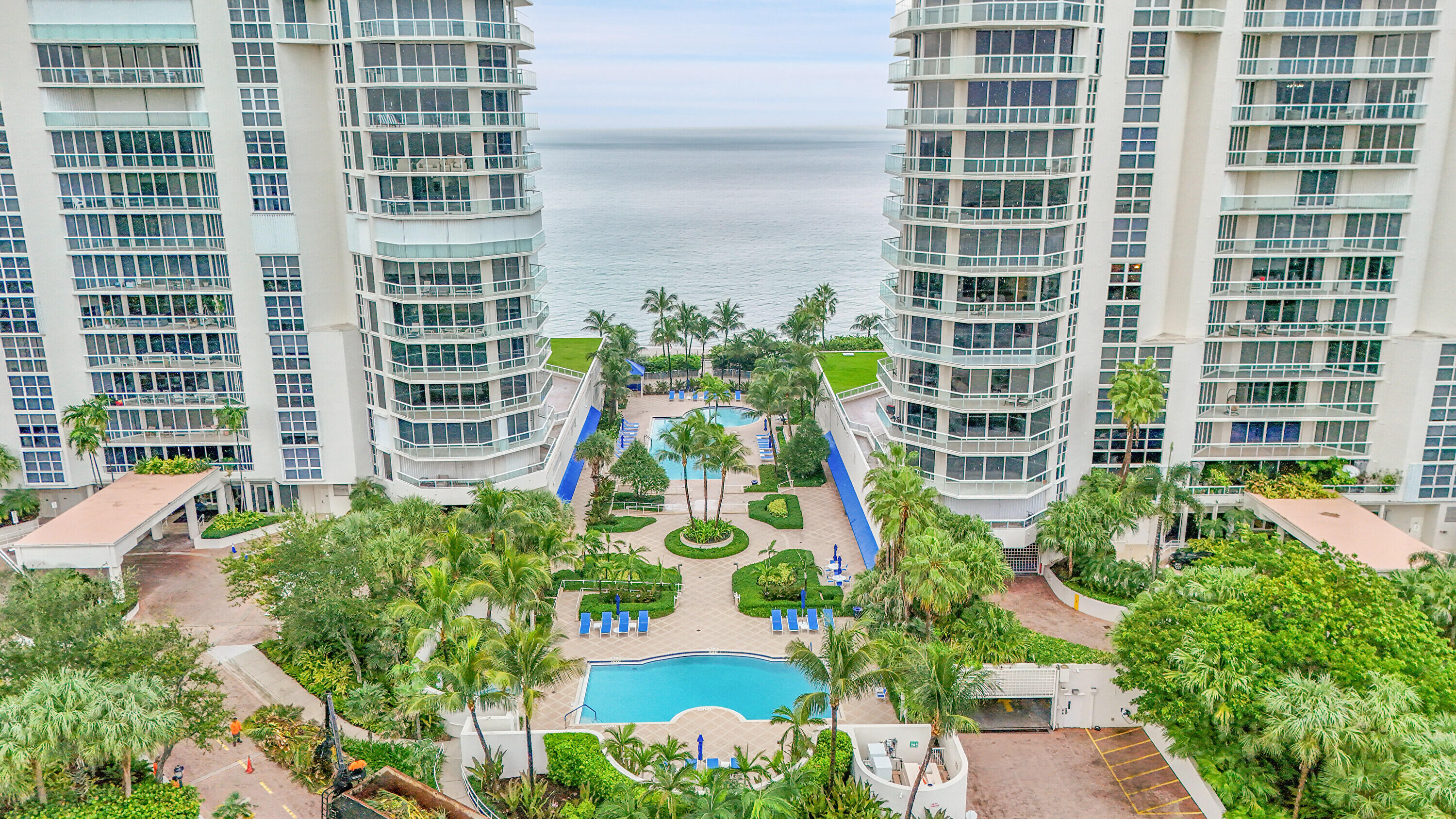 RENAISSANCE ON THE OCEAN - Residential