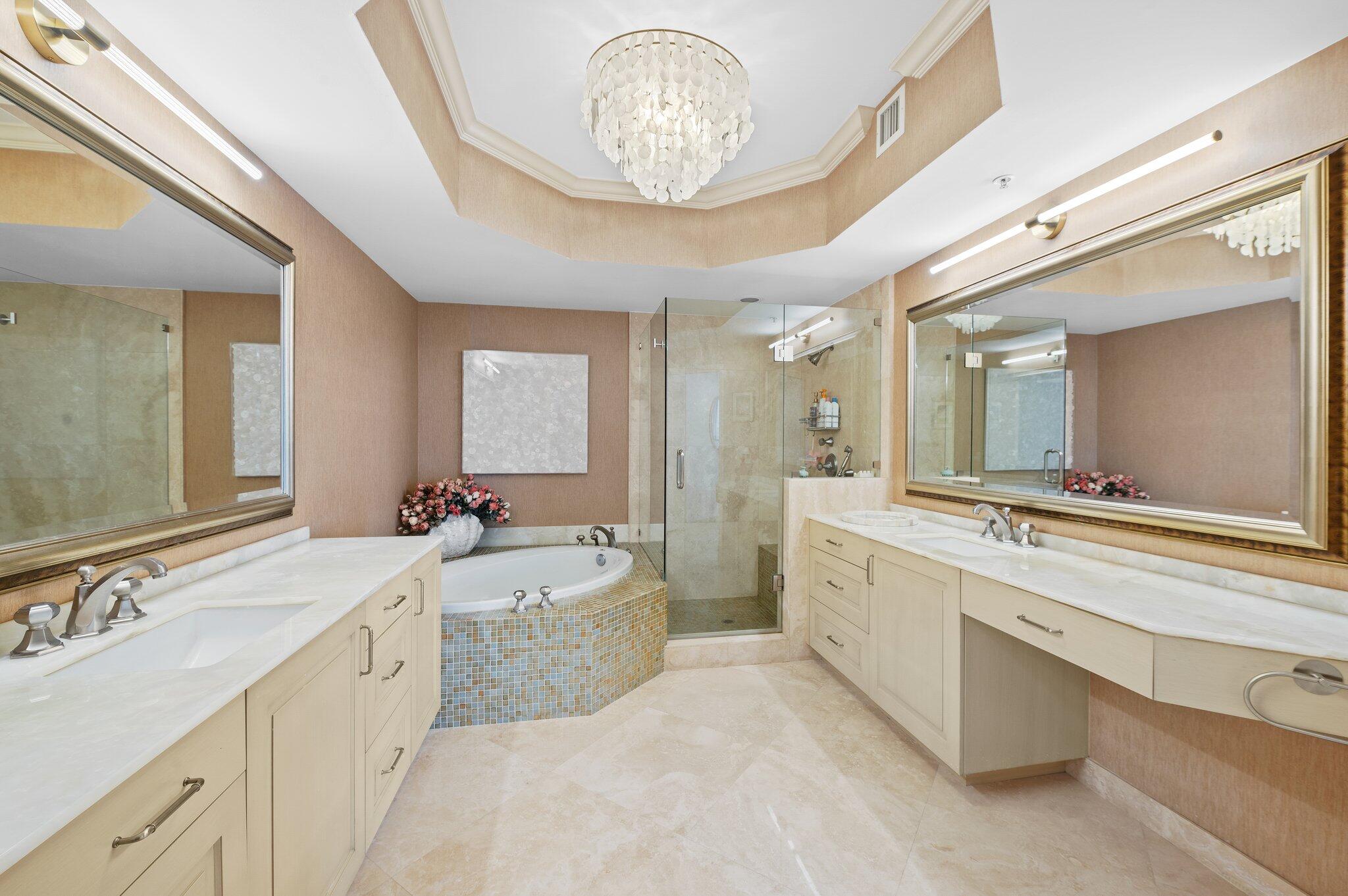 RENAISSANCE ON THE OCEAN - Residential