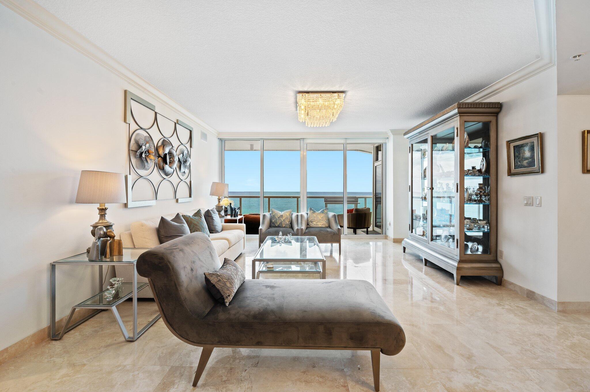 RENAISSANCE ON THE OCEAN - Residential