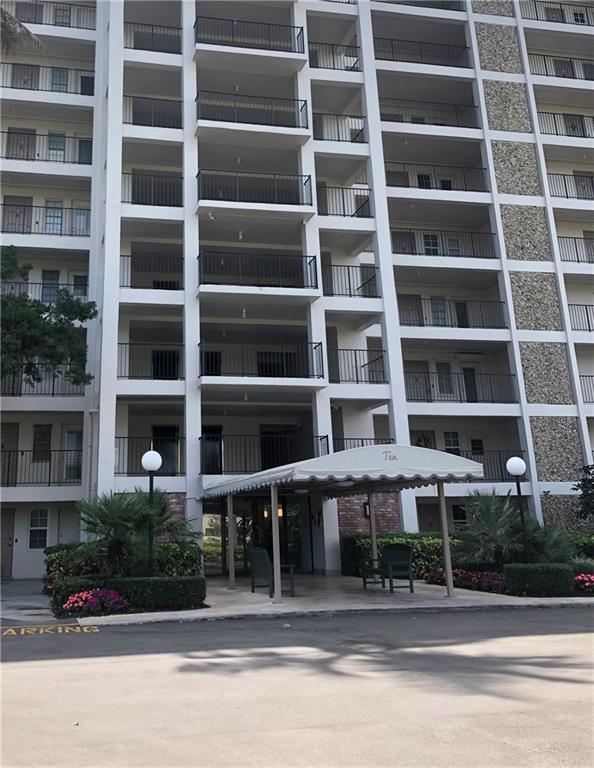 PalmAire Country Club - Residential