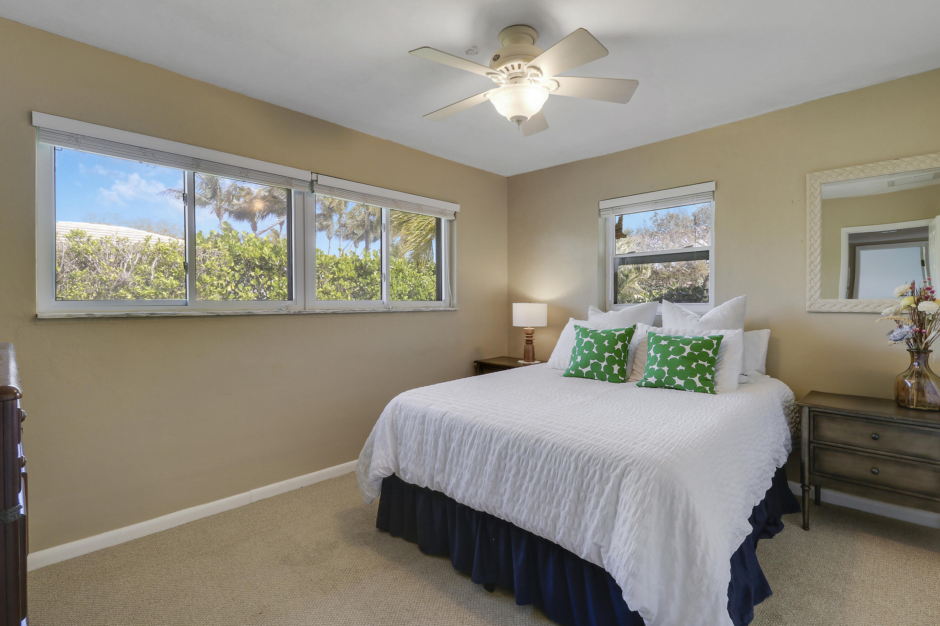 GOLF COURSE ADD TO VILLAGE OF NORTH PALM BEACH IN - Residential