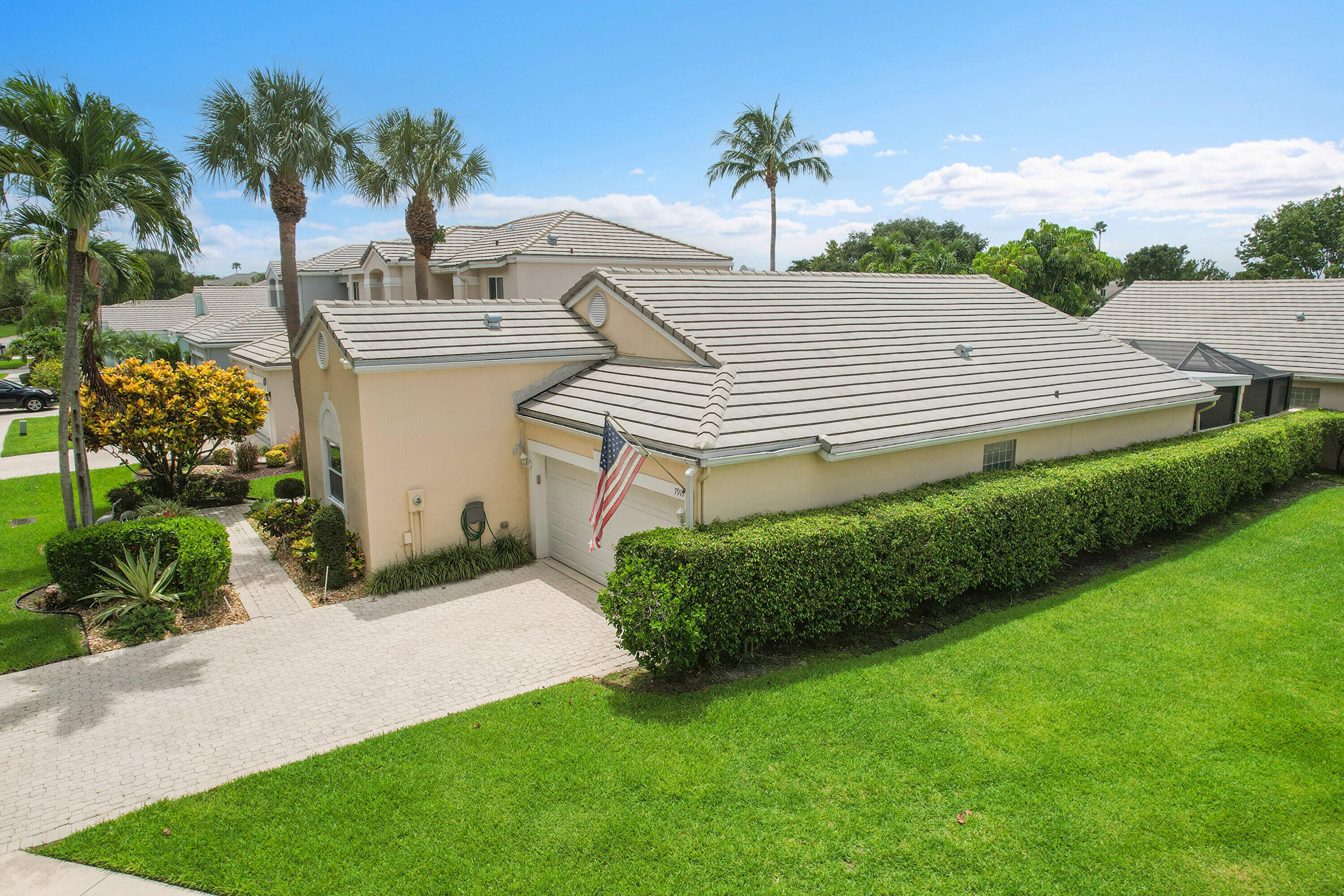 PALMS AT BOCA POINTE - Residential