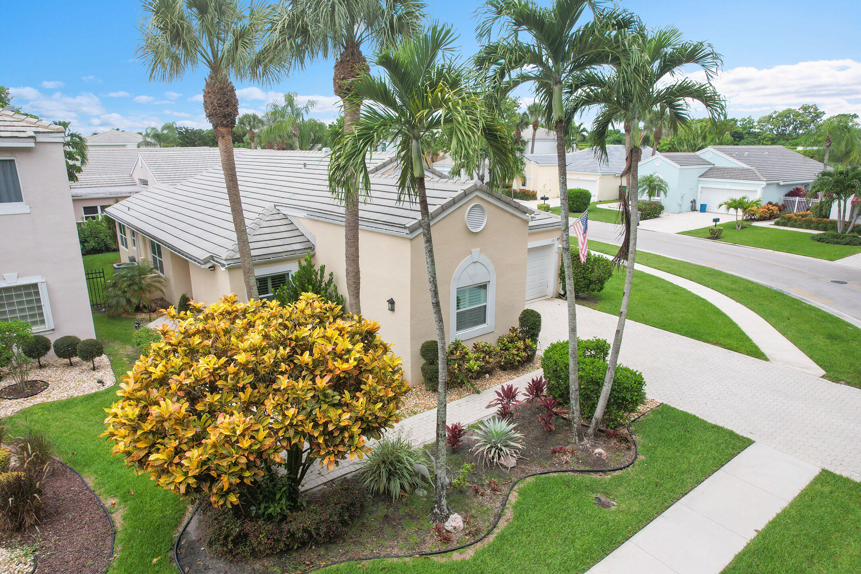PALMS AT BOCA POINTE - Residential