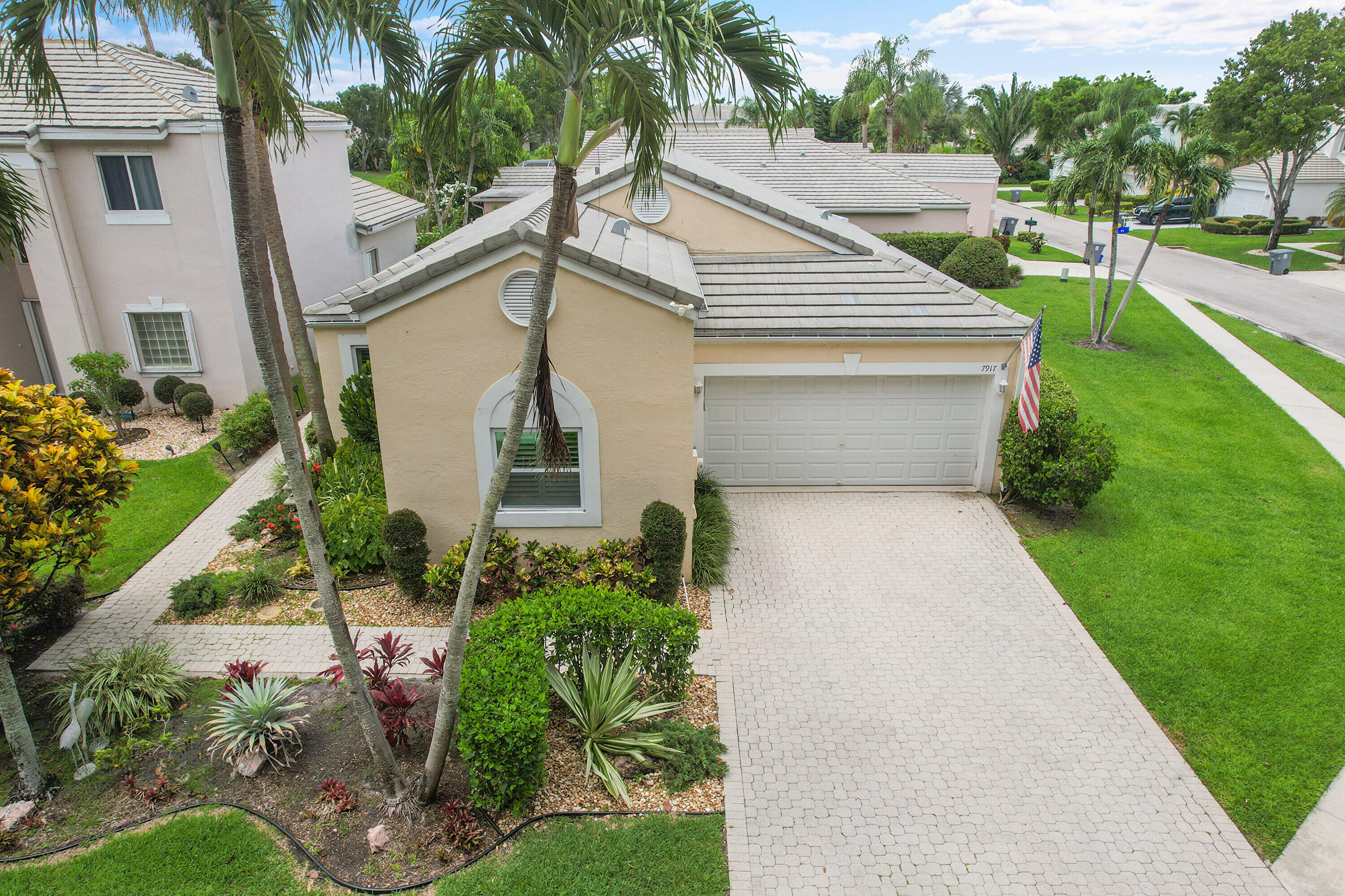 PALMS AT BOCA POINTE - Residential
