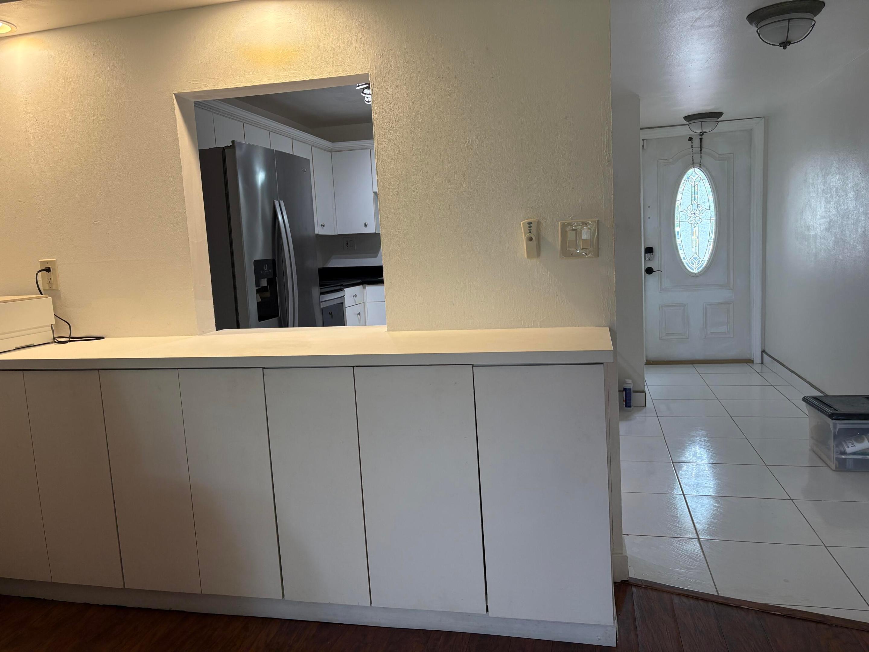HOLLYBROOK GOLF AND - Residential Lease