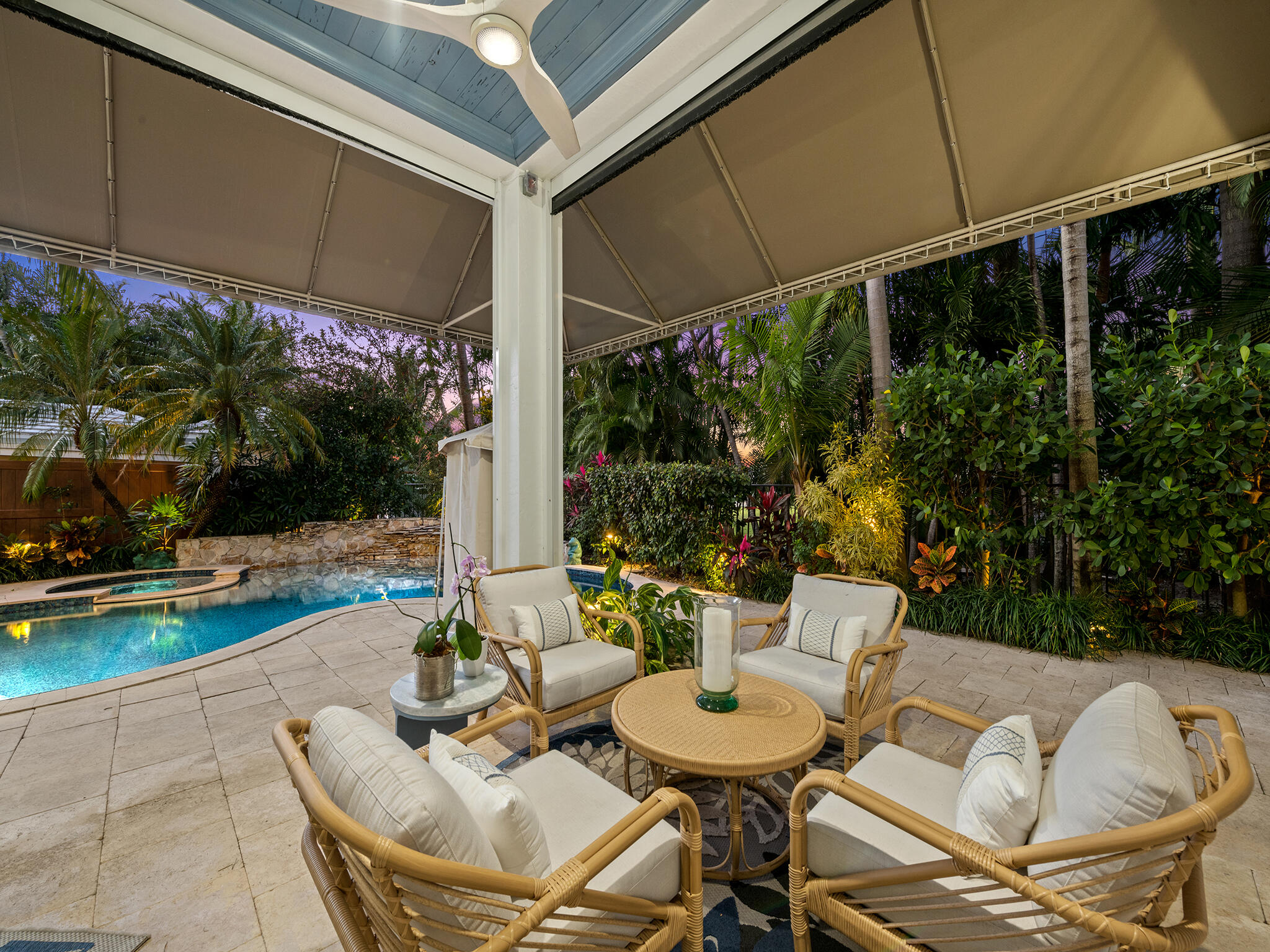 DELRAY BEACH ESPLANADE - Residential