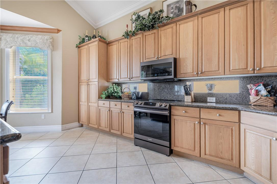 SILVER ISLES - Residential