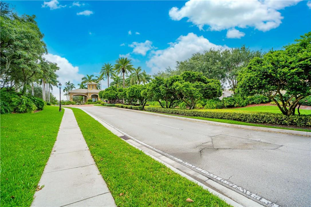 SILVER ISLES - Residential