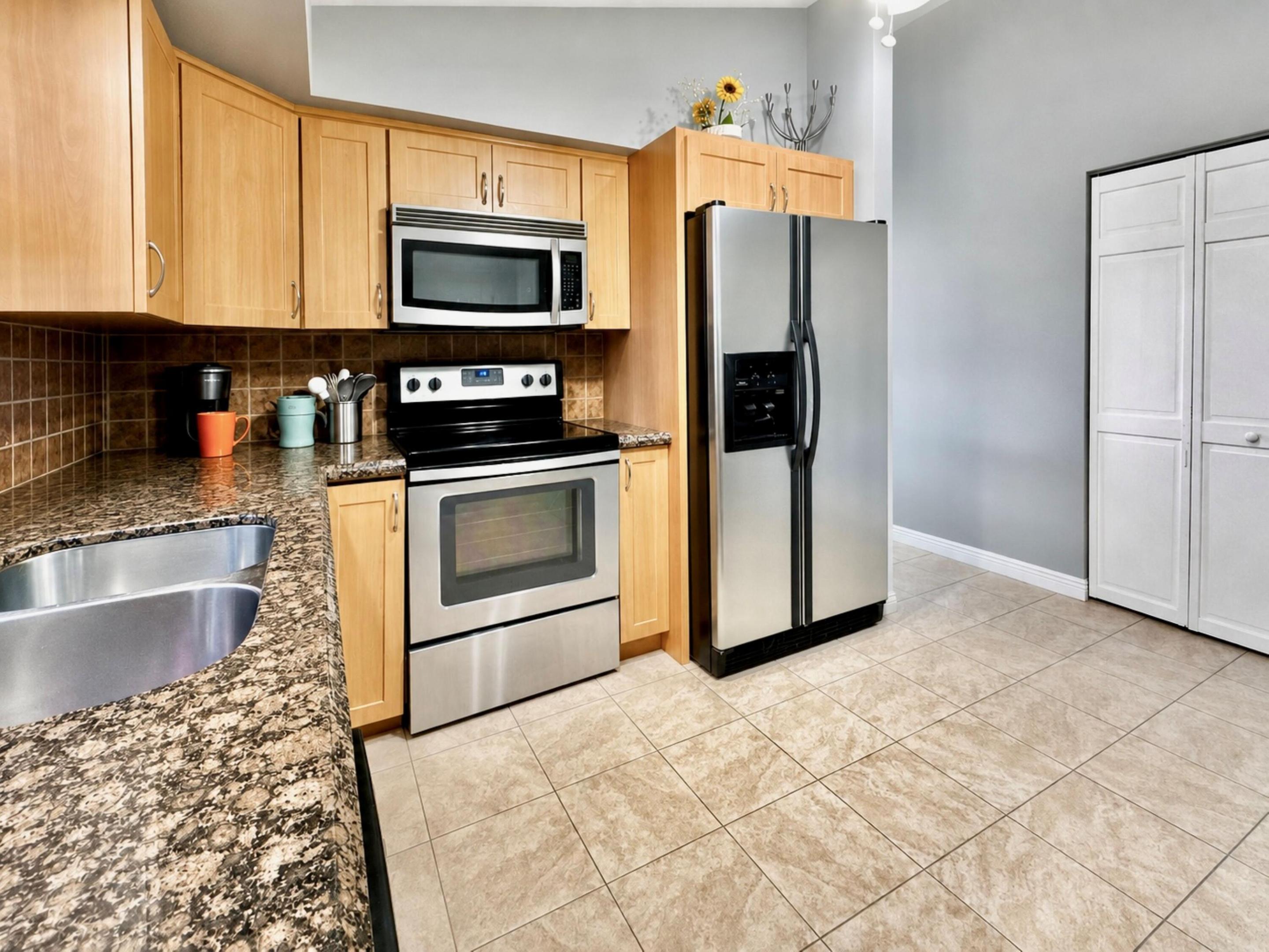 WESTWOOD AT CYPRESS RUN CONDO - Residential