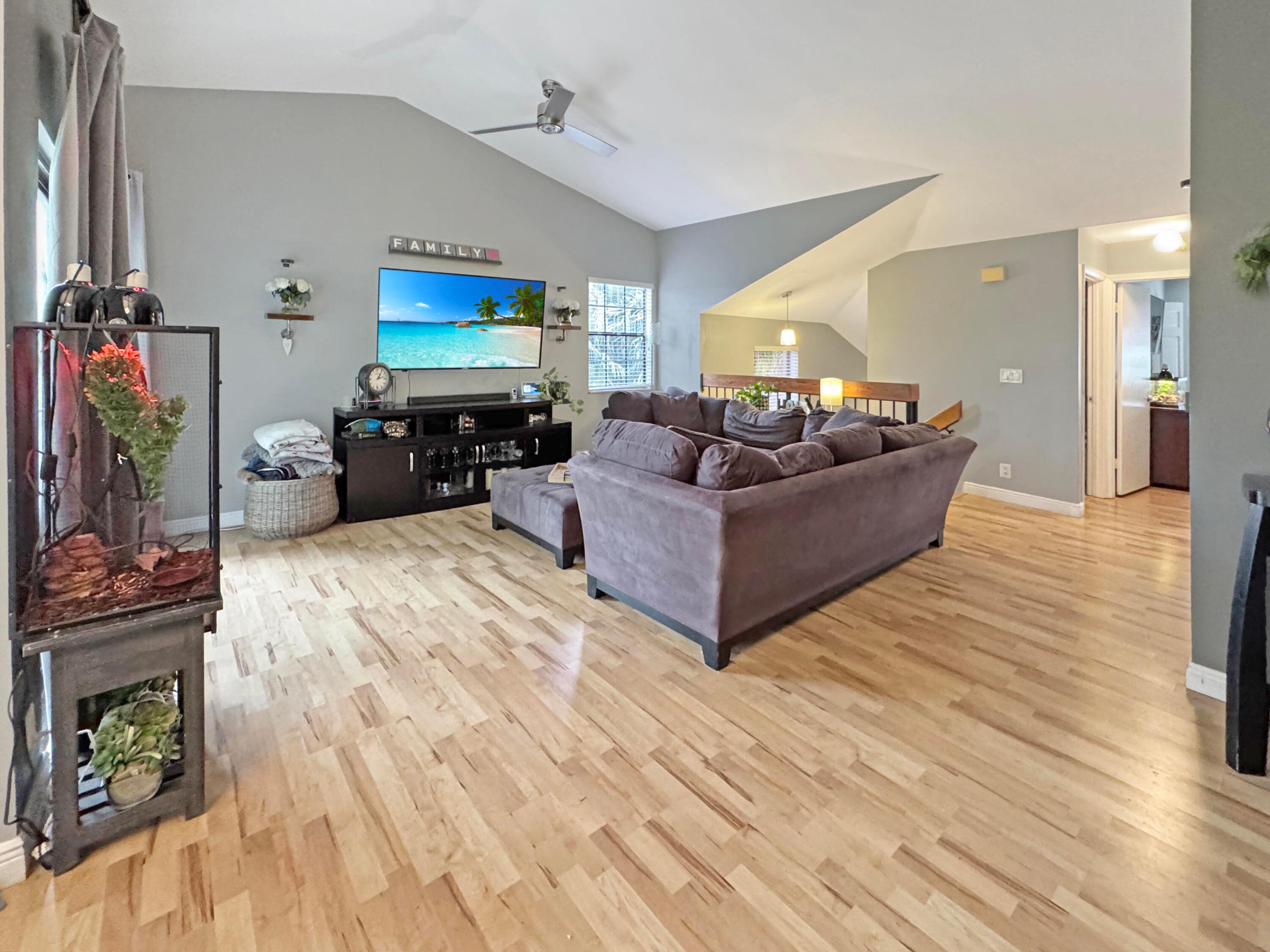 WESTWOOD AT CYPRESS RUN CONDO - Residential