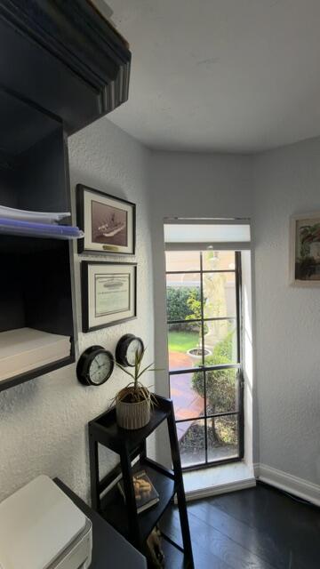 VILLA DESTE CONDO - Residential