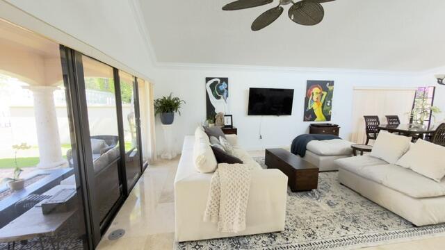 VILLA DESTE CONDO - Residential