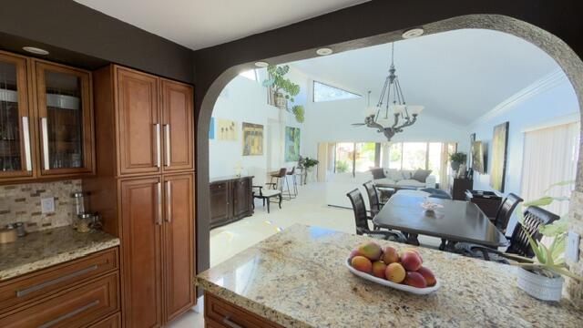 VILLA DESTE CONDO - Residential