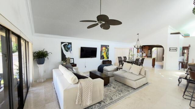 VILLA DESTE CONDO - Residential