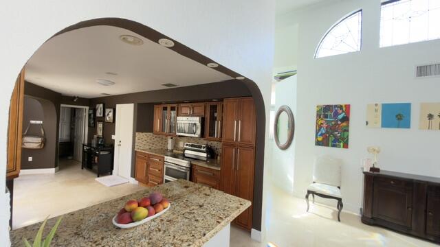 VILLA DESTE CONDO - Residential