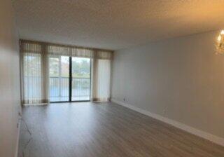 CORAL GATE V CONDO - Residential