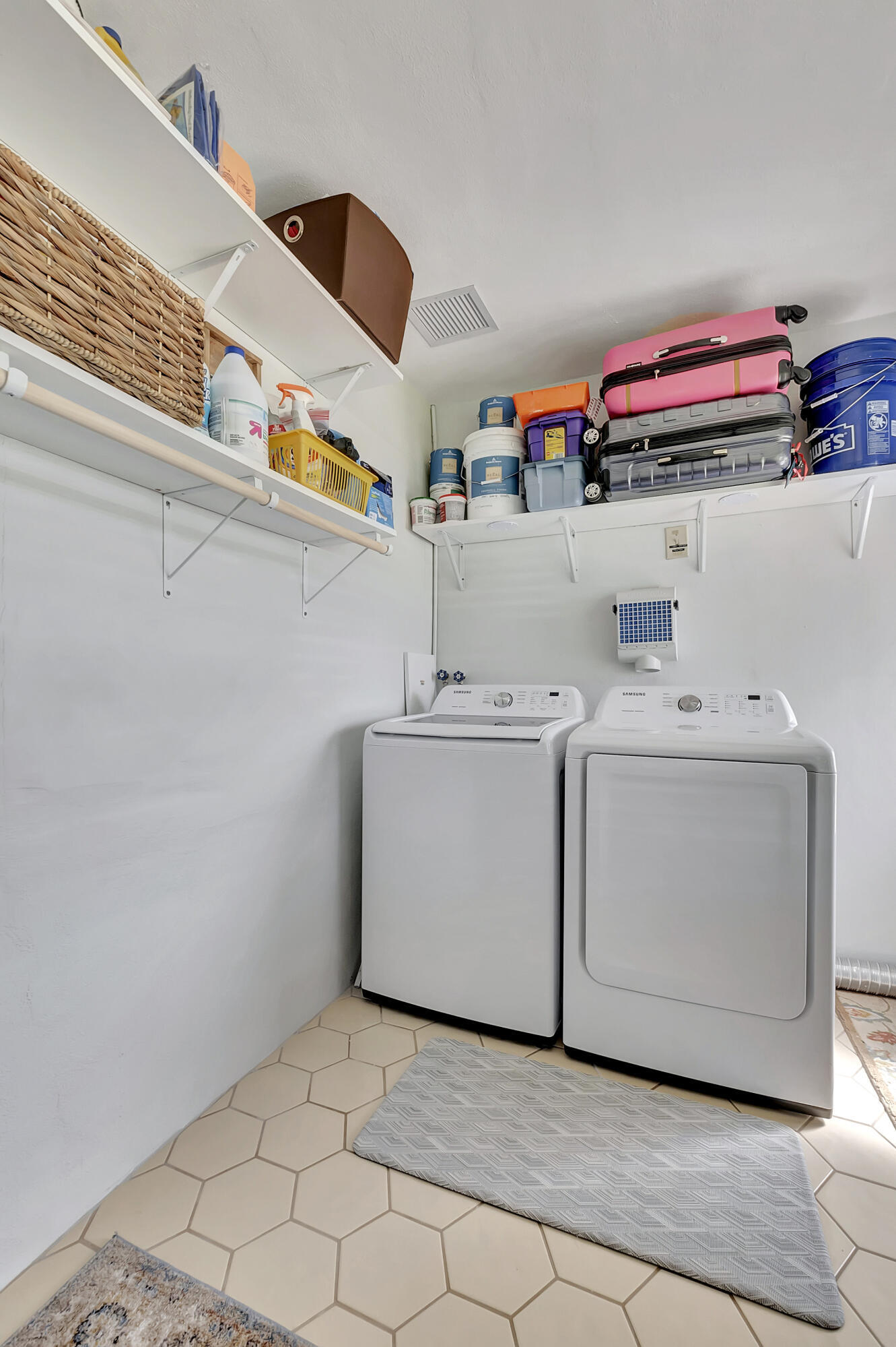 HIGH POINT OF DELRAY BEACH CONDO SEC III - Residential