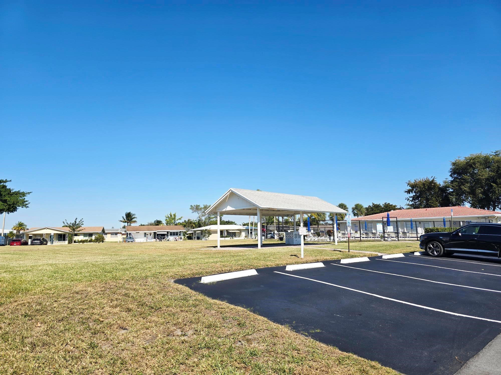 MAINLANDS OF TAMARAC LAKE - Residential Lease