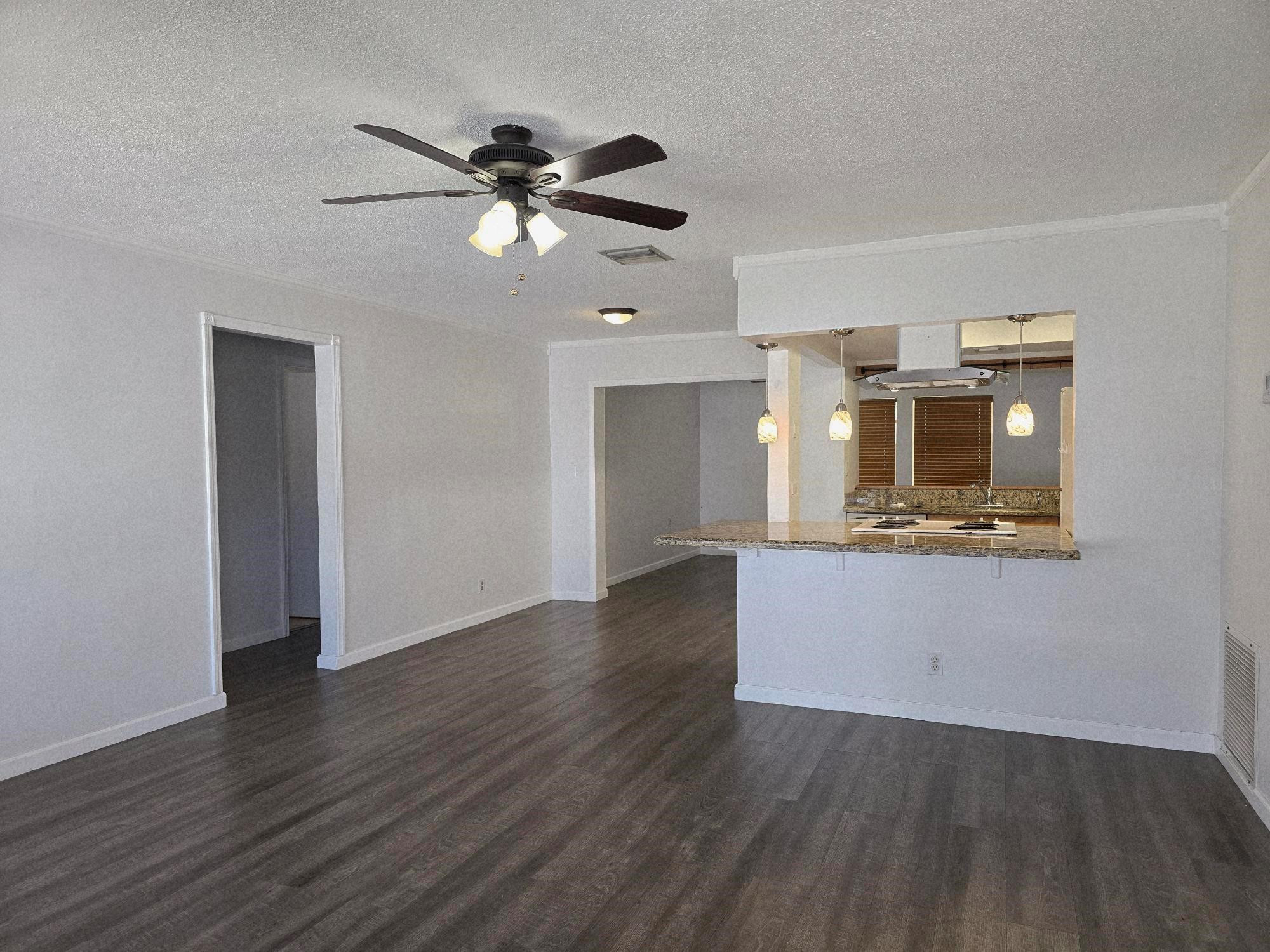 MAINLANDS OF TAMARAC LAKE - Residential Lease