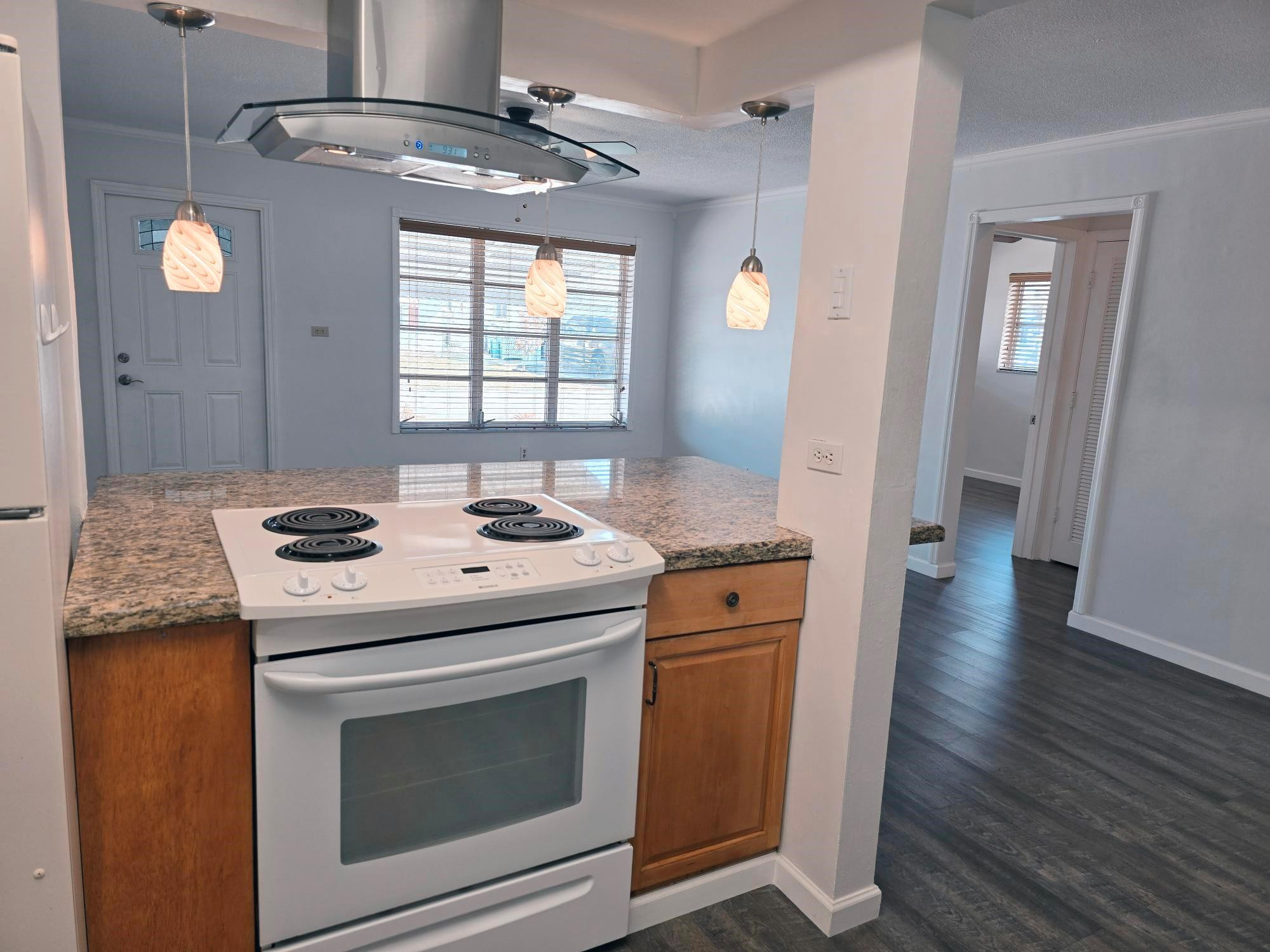MAINLANDS OF TAMARAC LAKE - Residential Lease