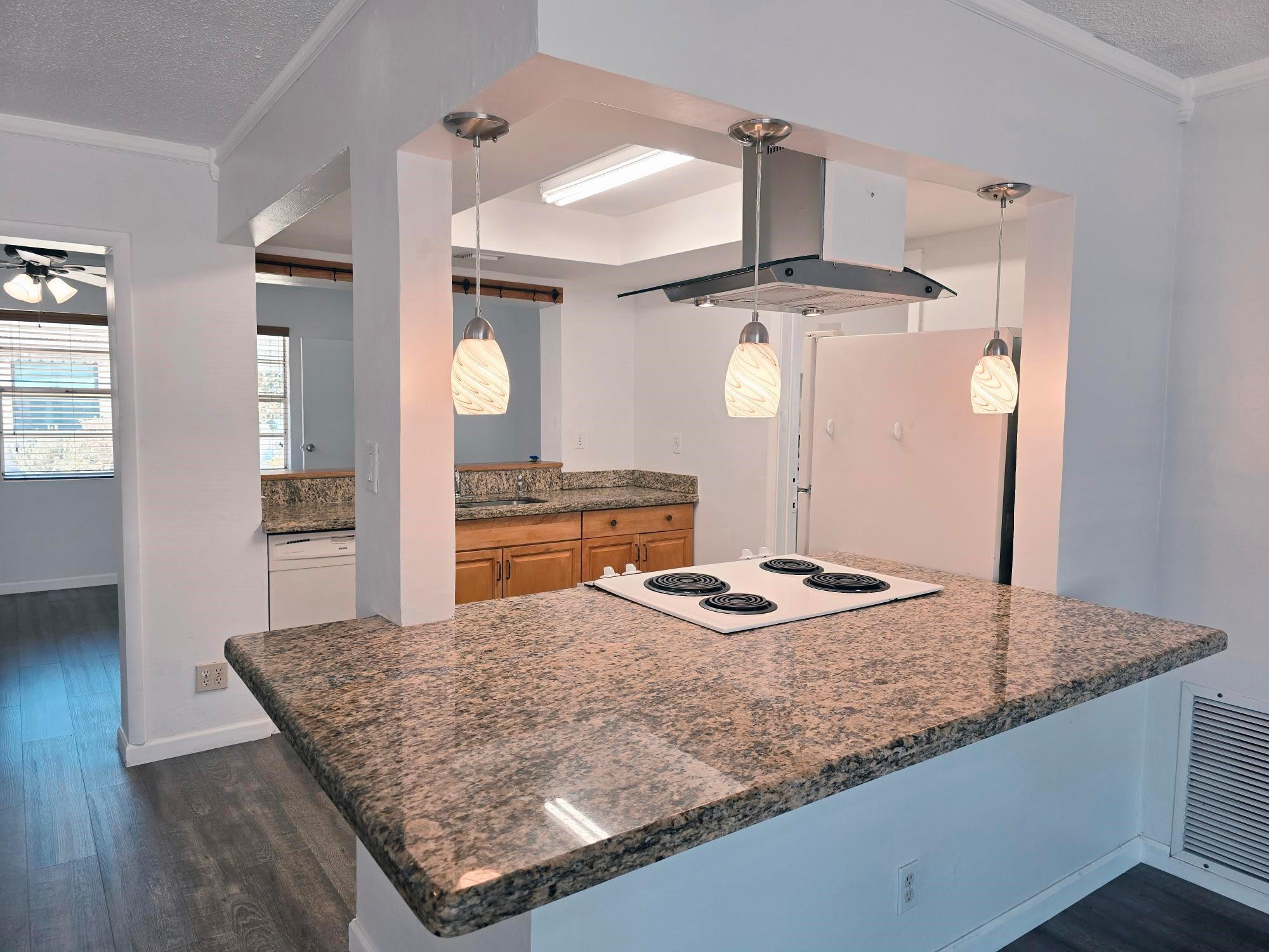 MAINLANDS OF TAMARAC LAKE - Residential Lease