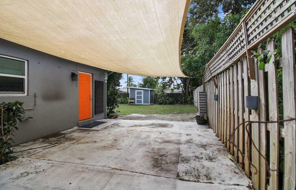 BOWERS PARK - Residential Lease
