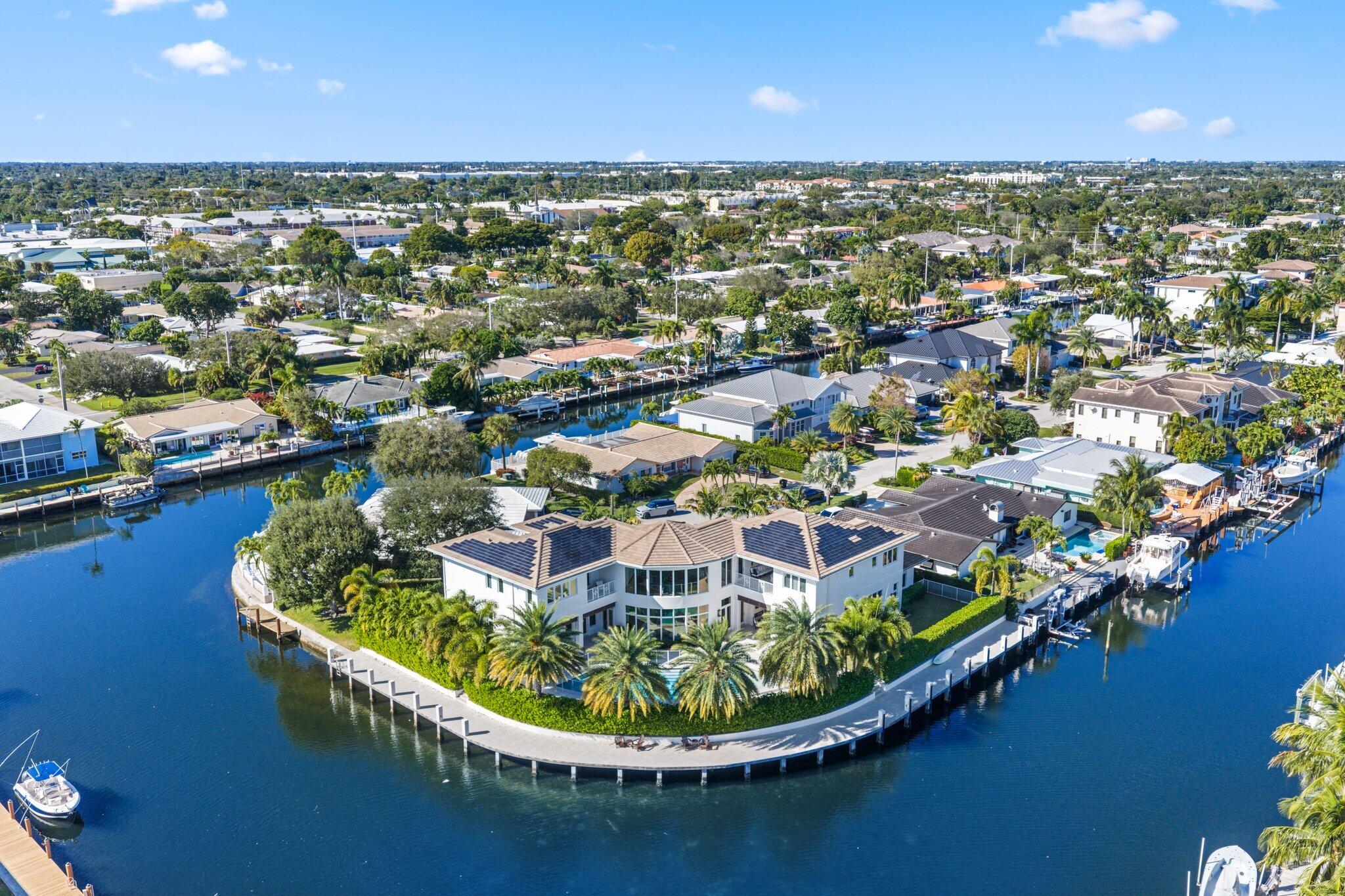 VENETIAN ISLES 1ST SEC - Residential