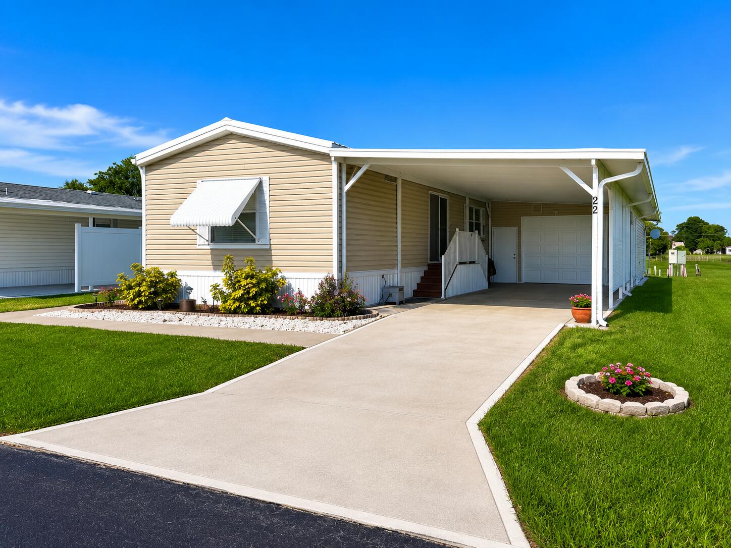 OASIS VILLAGE - Residential