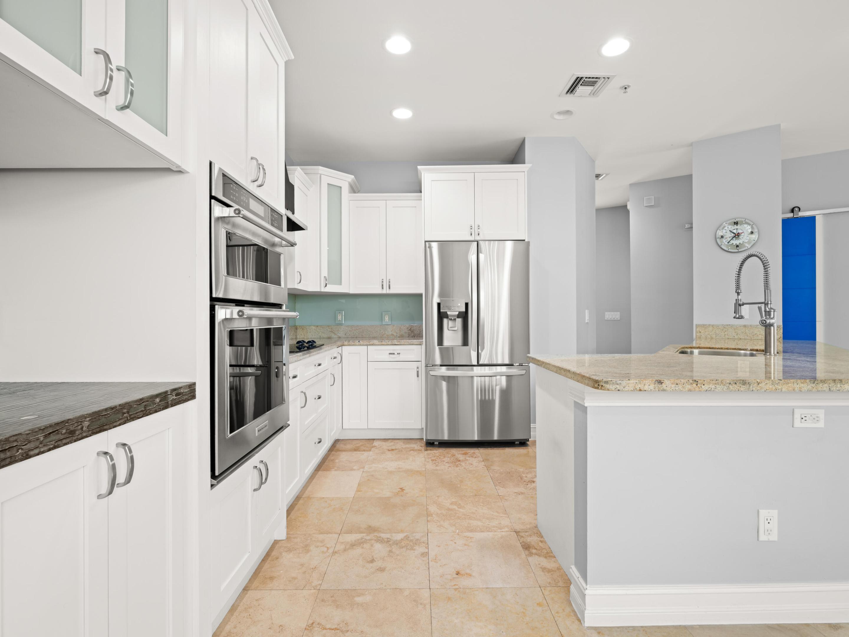 WAVERLY PLACE - Residential