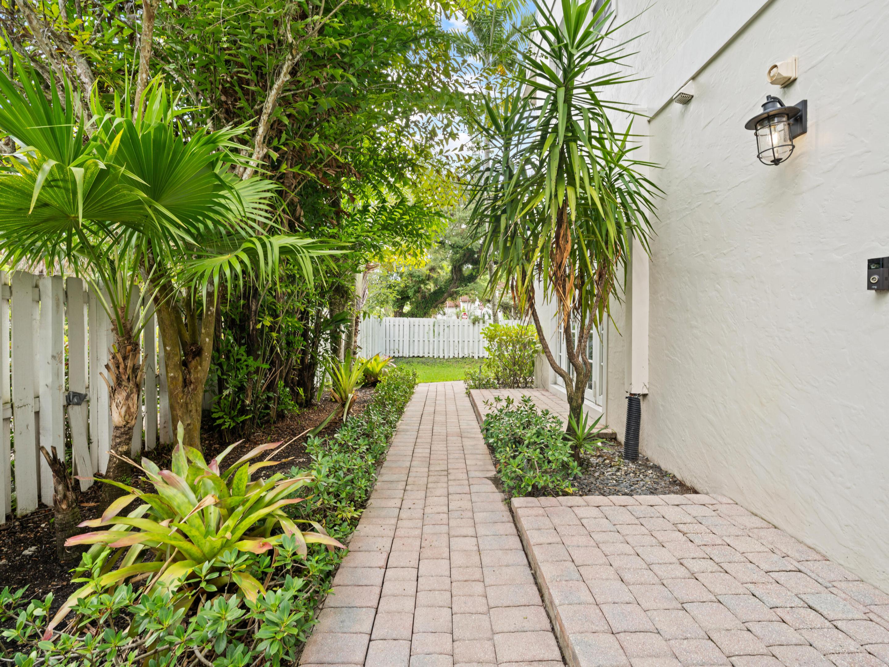 WAVERLY PLACE - Residential