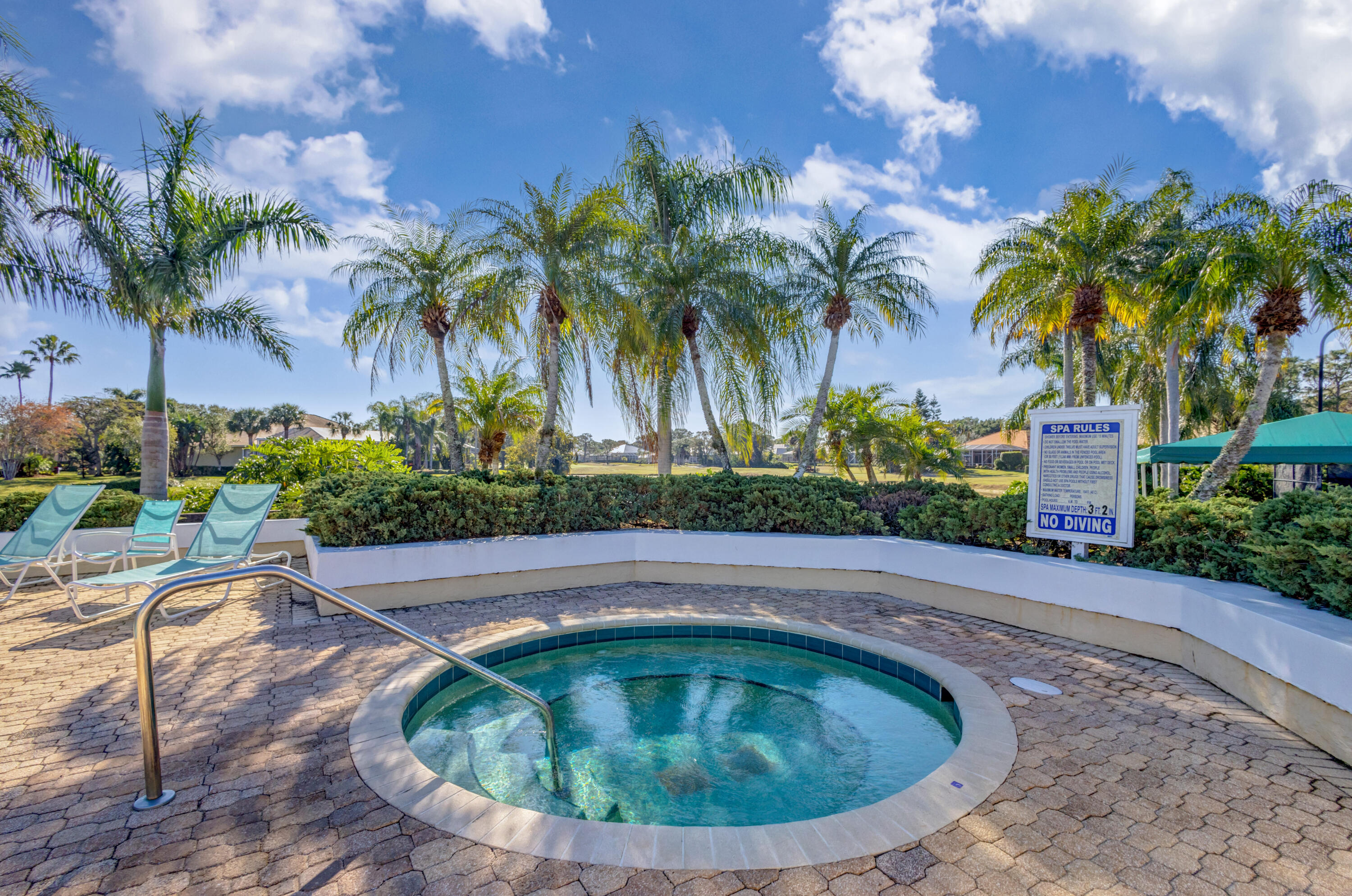 WILLOWBEND AT MARTIN DOWNS (AKA MARTIN DOWNS PARCE - Residential