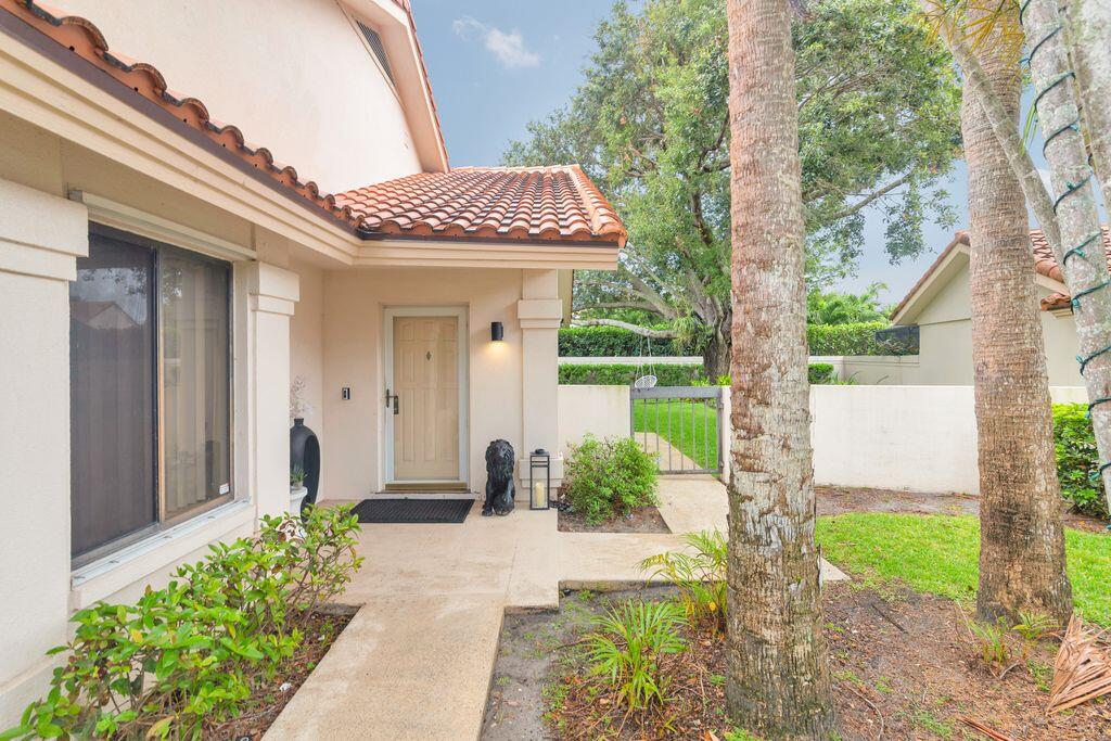 VILLAS OF BEAR LAKES ESTATES - Residential