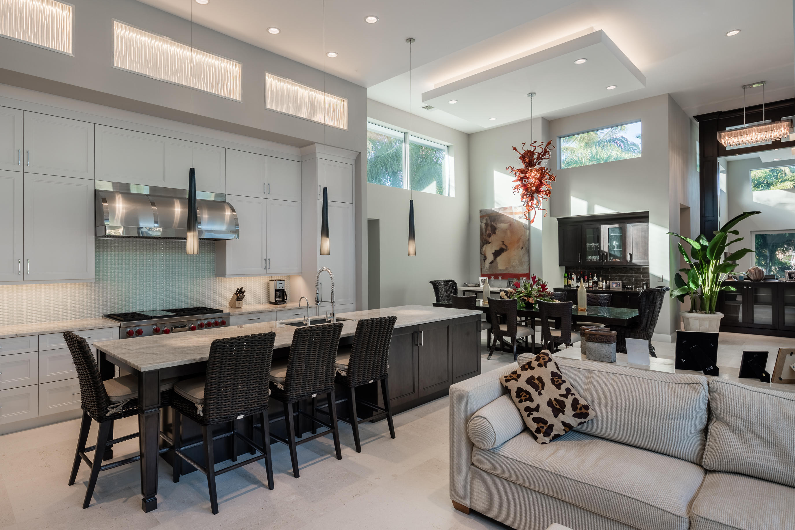 ADMIRALS COVE - Residential