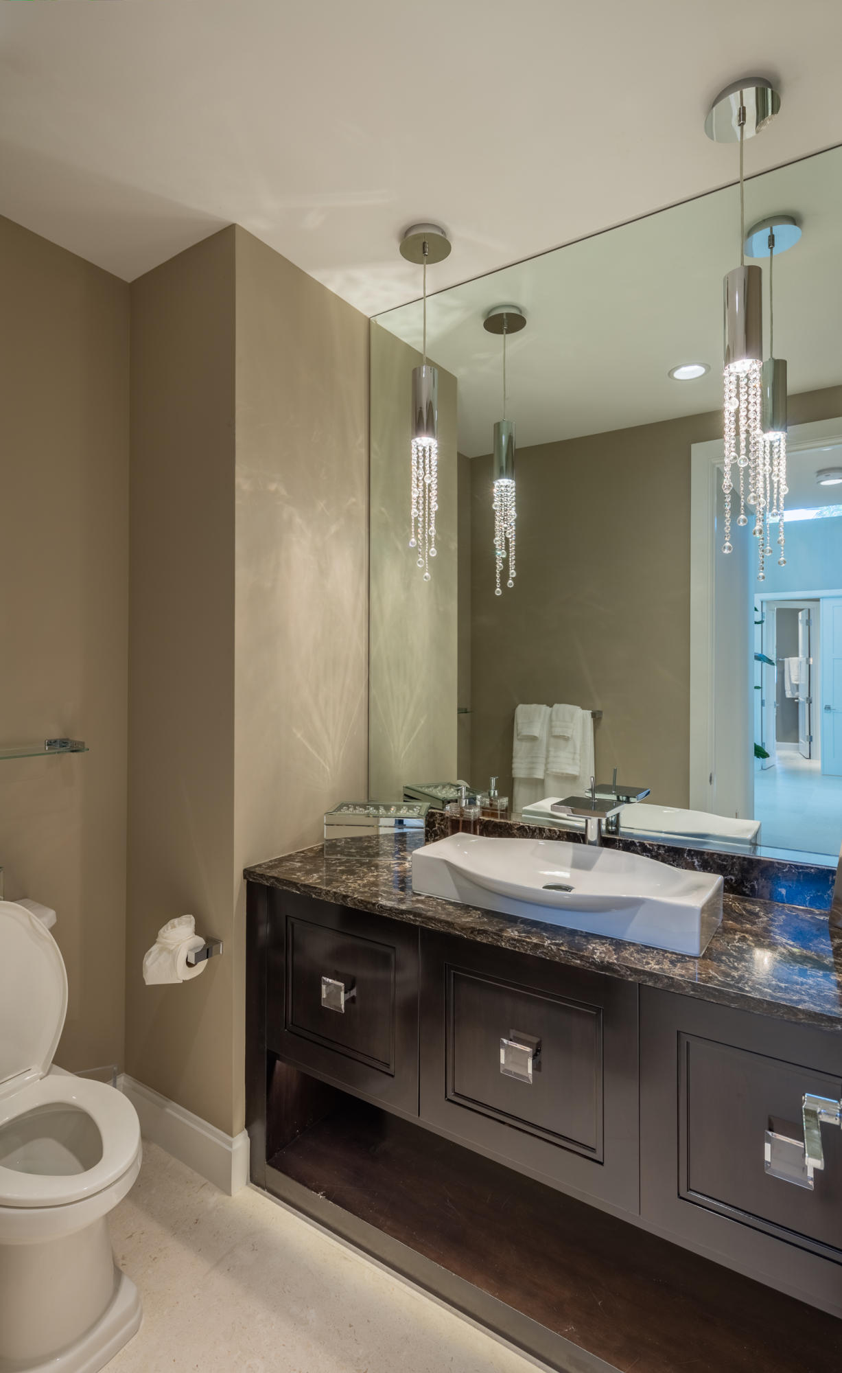 ADMIRALS COVE - Residential