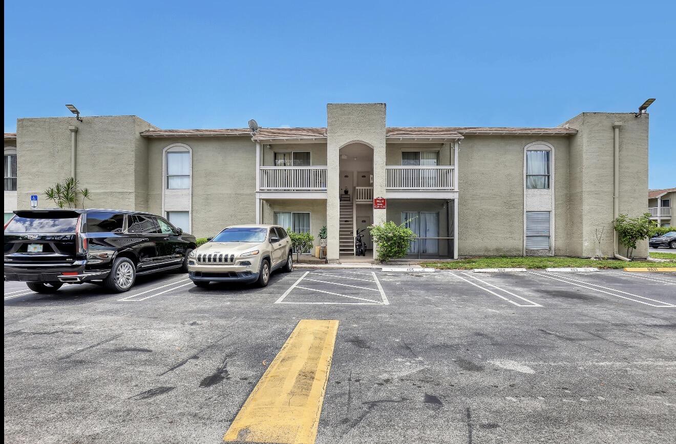 CROSS CREEK CONDO - Residential