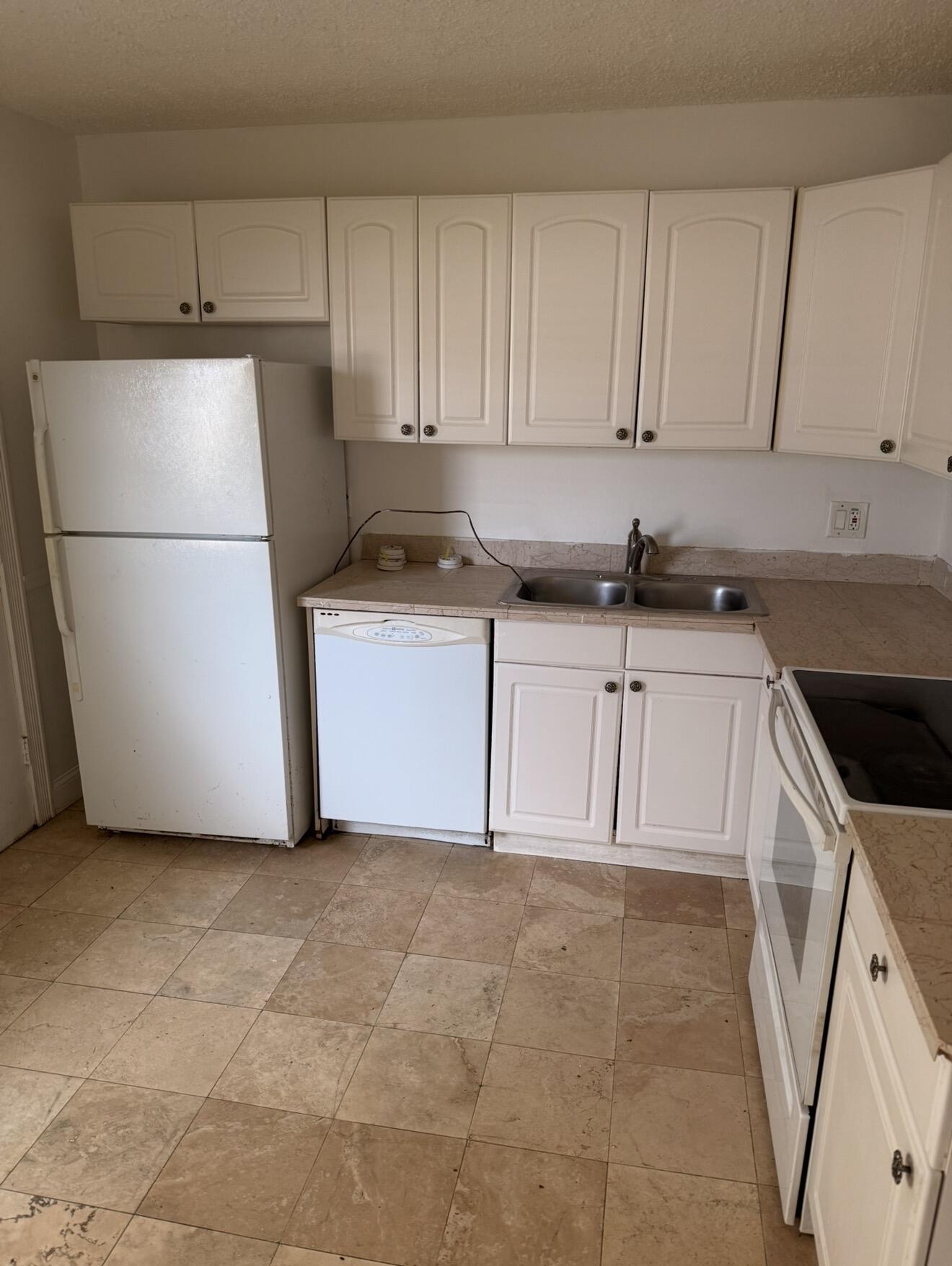 CROSS CREEK CONDO - Residential
