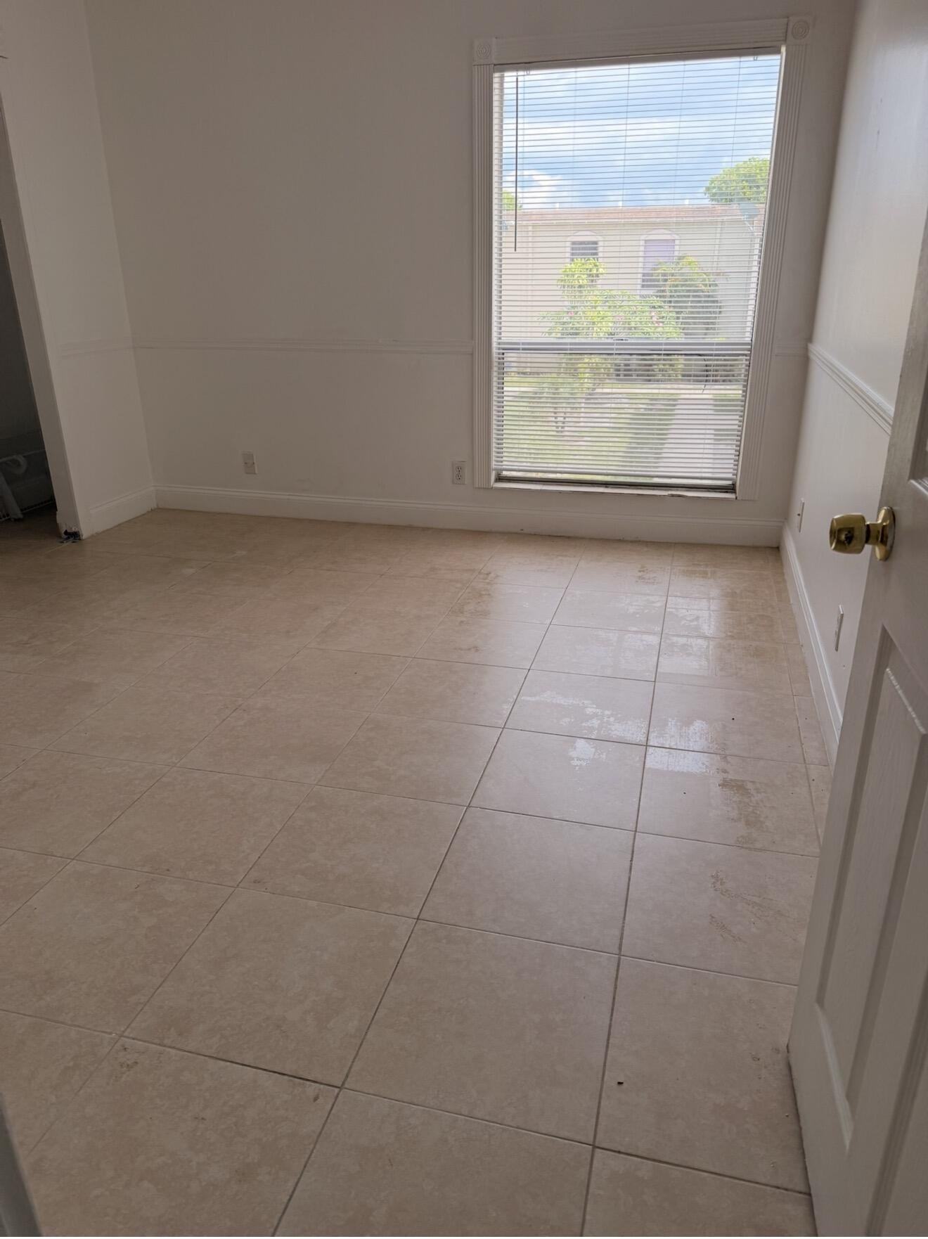 CROSS CREEK CONDO - Residential