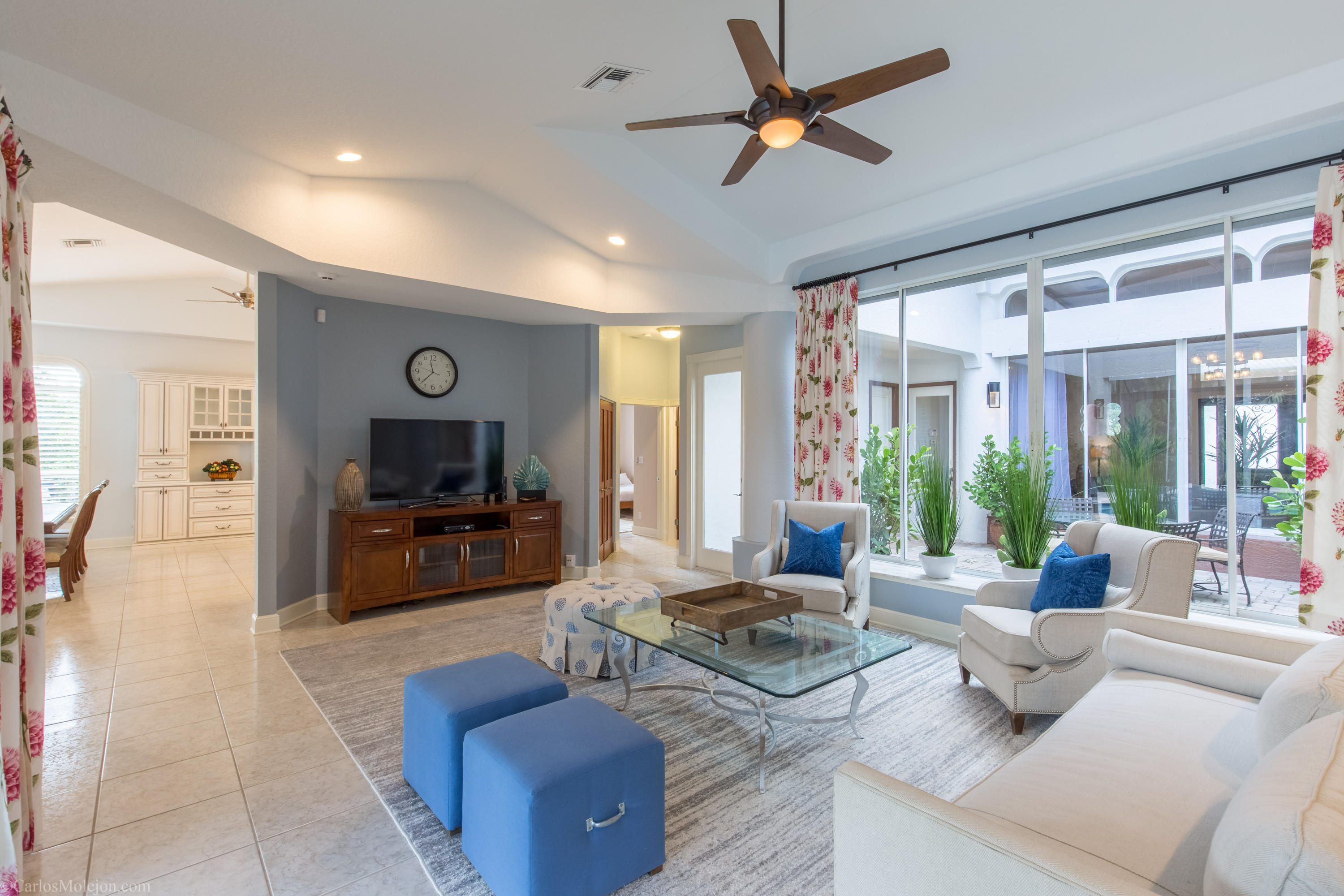 PALM BEACH POINT - Residential